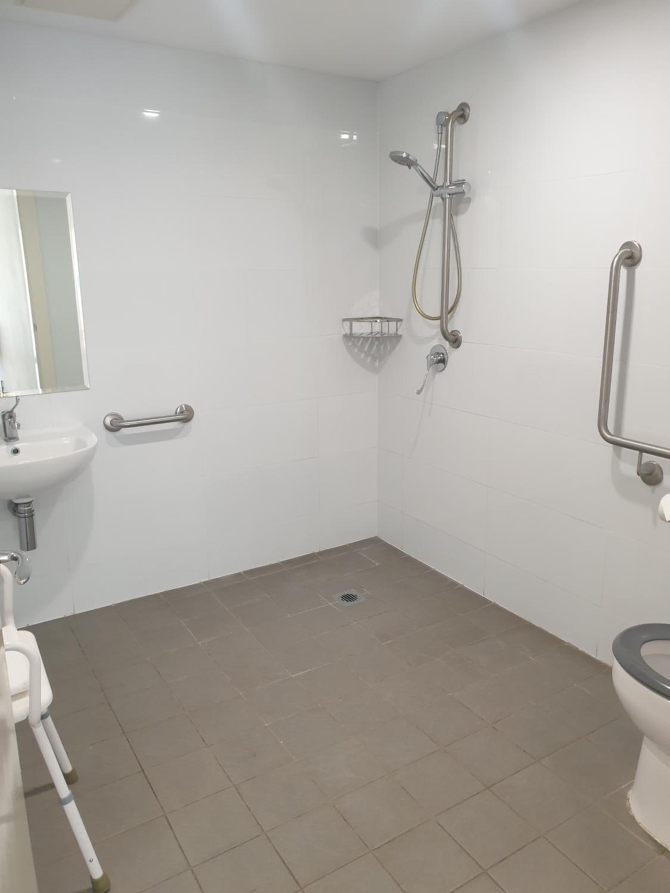 Deluxe Triple Room - Photo 2