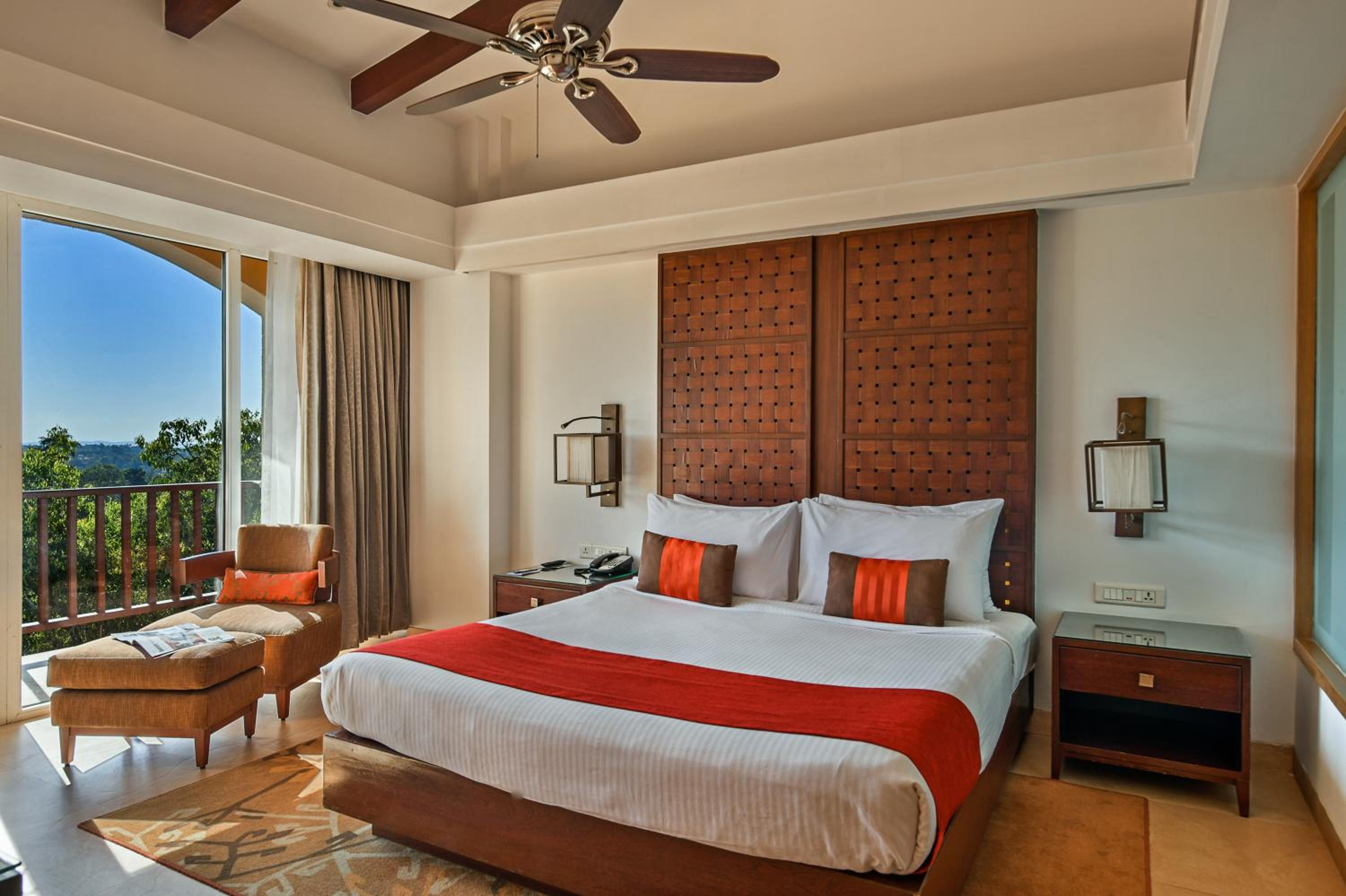 Classic Suite with 20% off on Session on Spa , Food & Beverages and complimentary Access to Water Park Rides - Photo 22