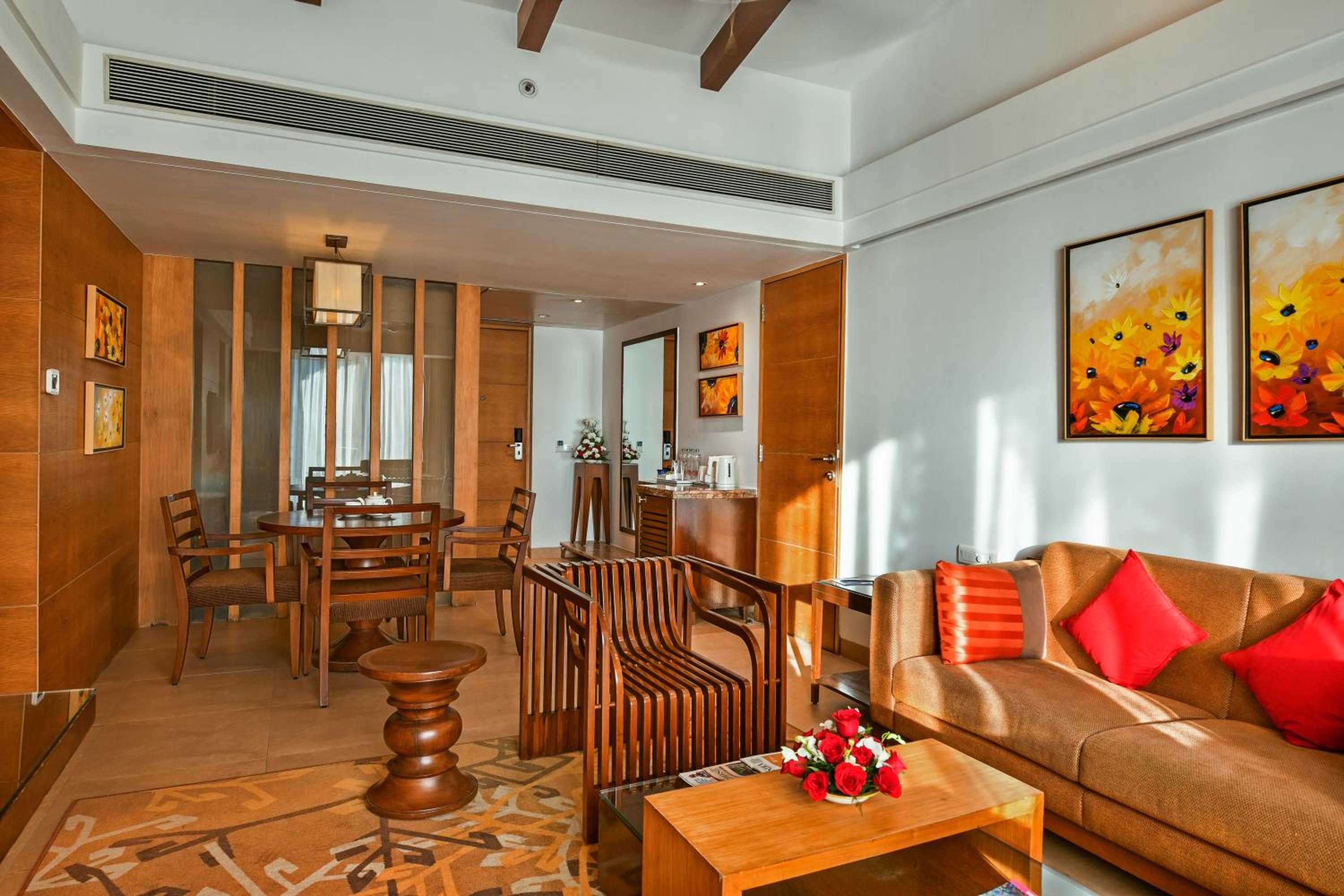 Classic Suite with 20% off on Session on Spa , Food & Beverages and complimentary Access to Water Park Rides - Photo 23