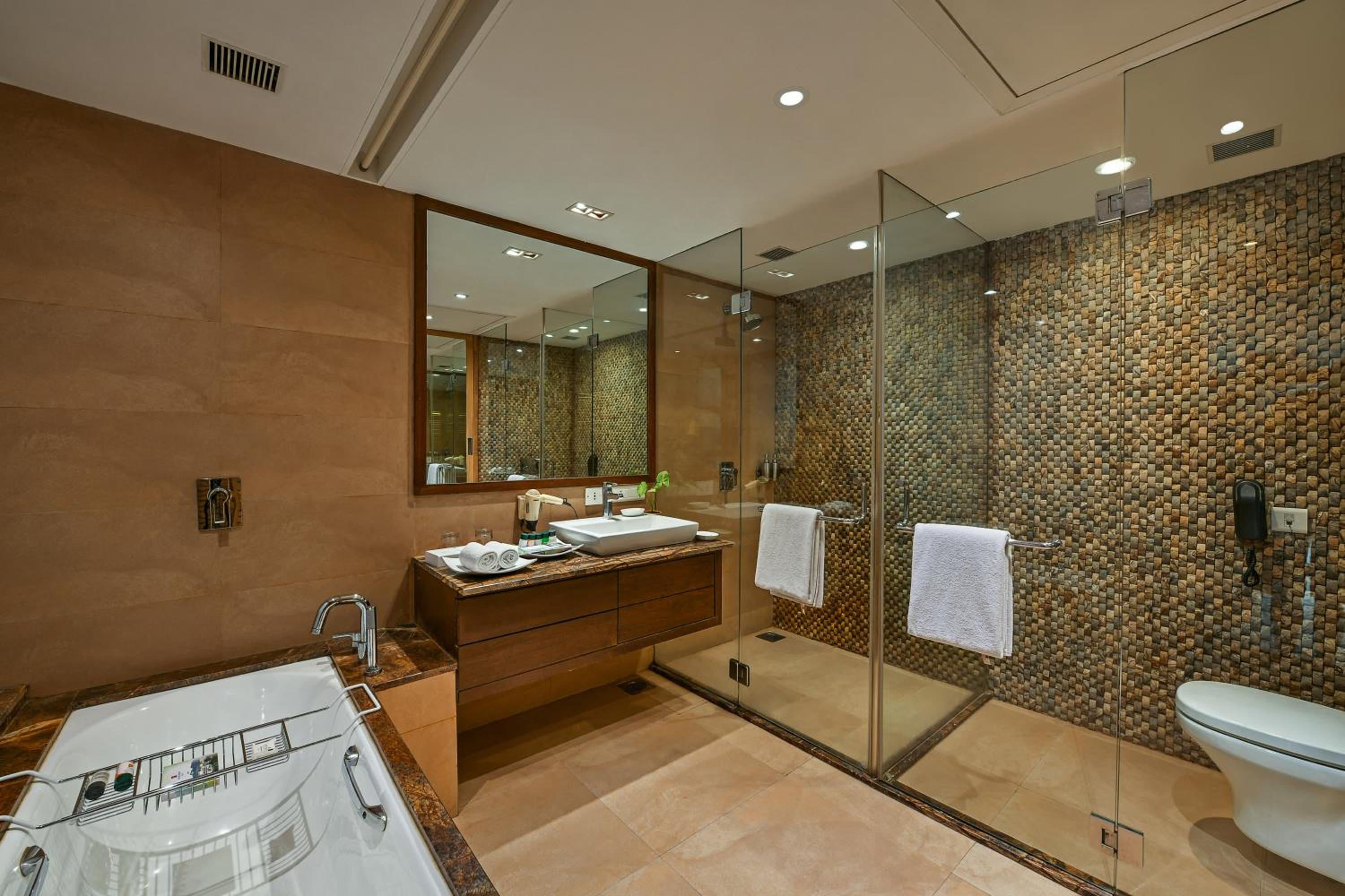 Classic Suite with 20% off on Session on Spa , Food & Beverages and complimentary Access to Water Park Rides - Photo 21