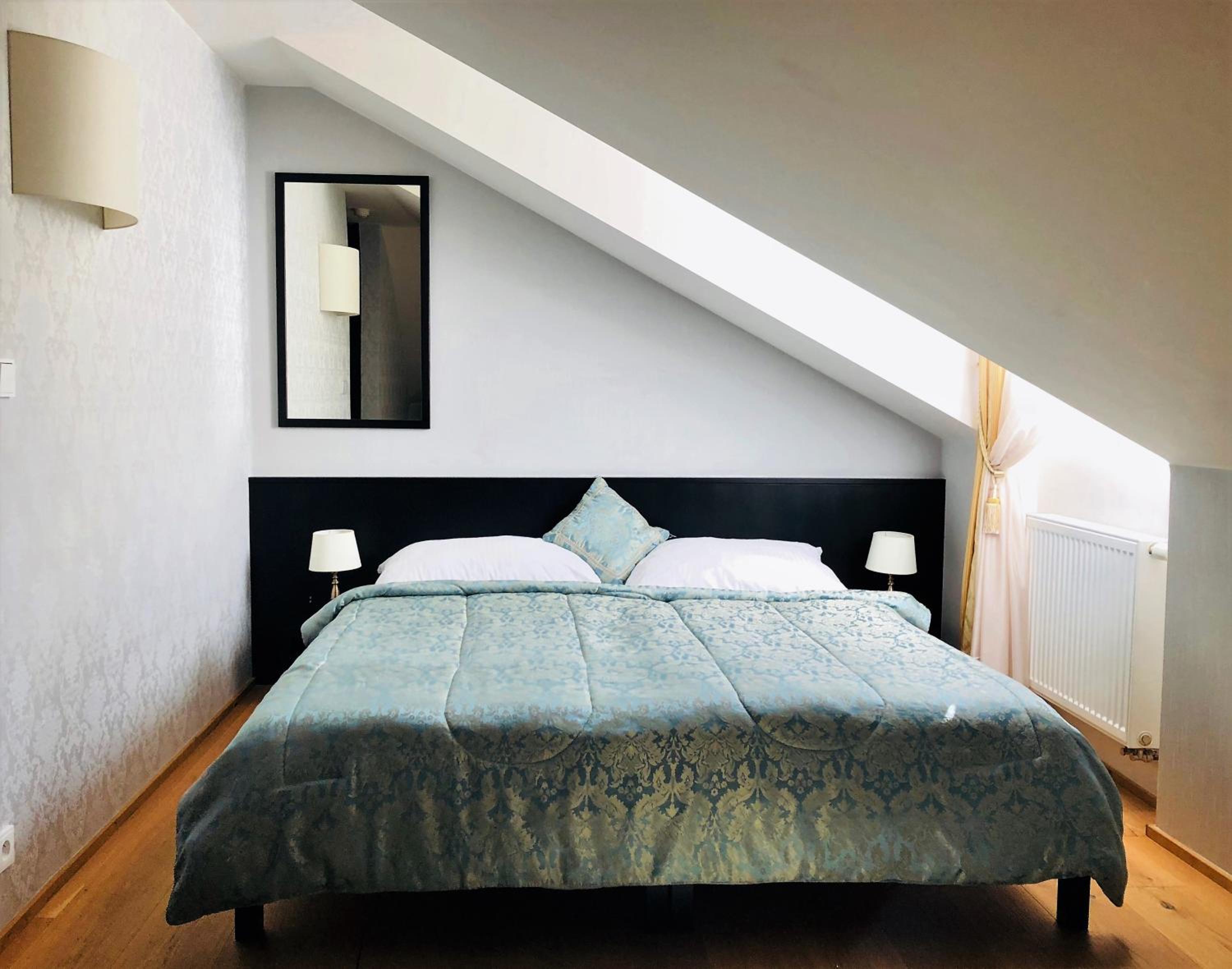 Twin Room - Photo 2