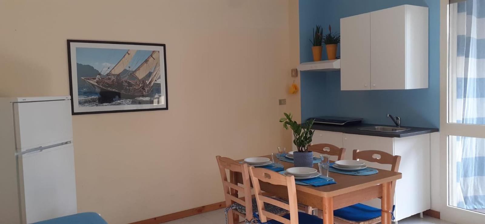 Apartment photo 2