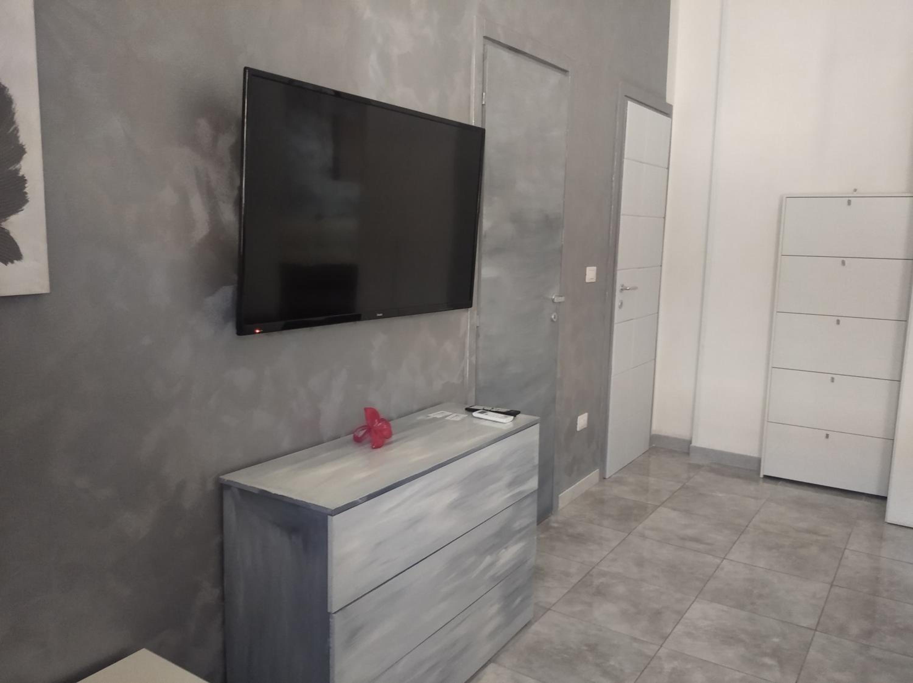Triple Room with Private Bathroom - Photo 7