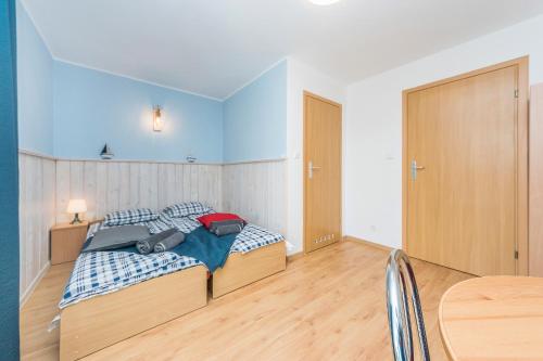 Triple Room with Balcony - Photo 2