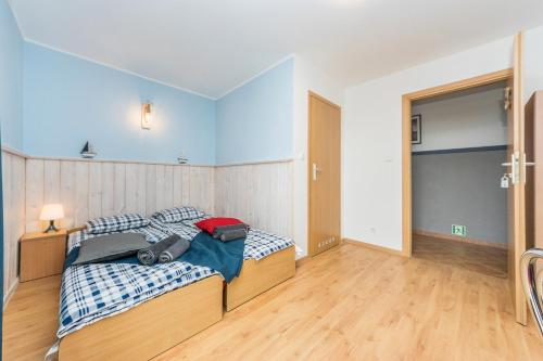 Triple Room with Balcony - Photo 6