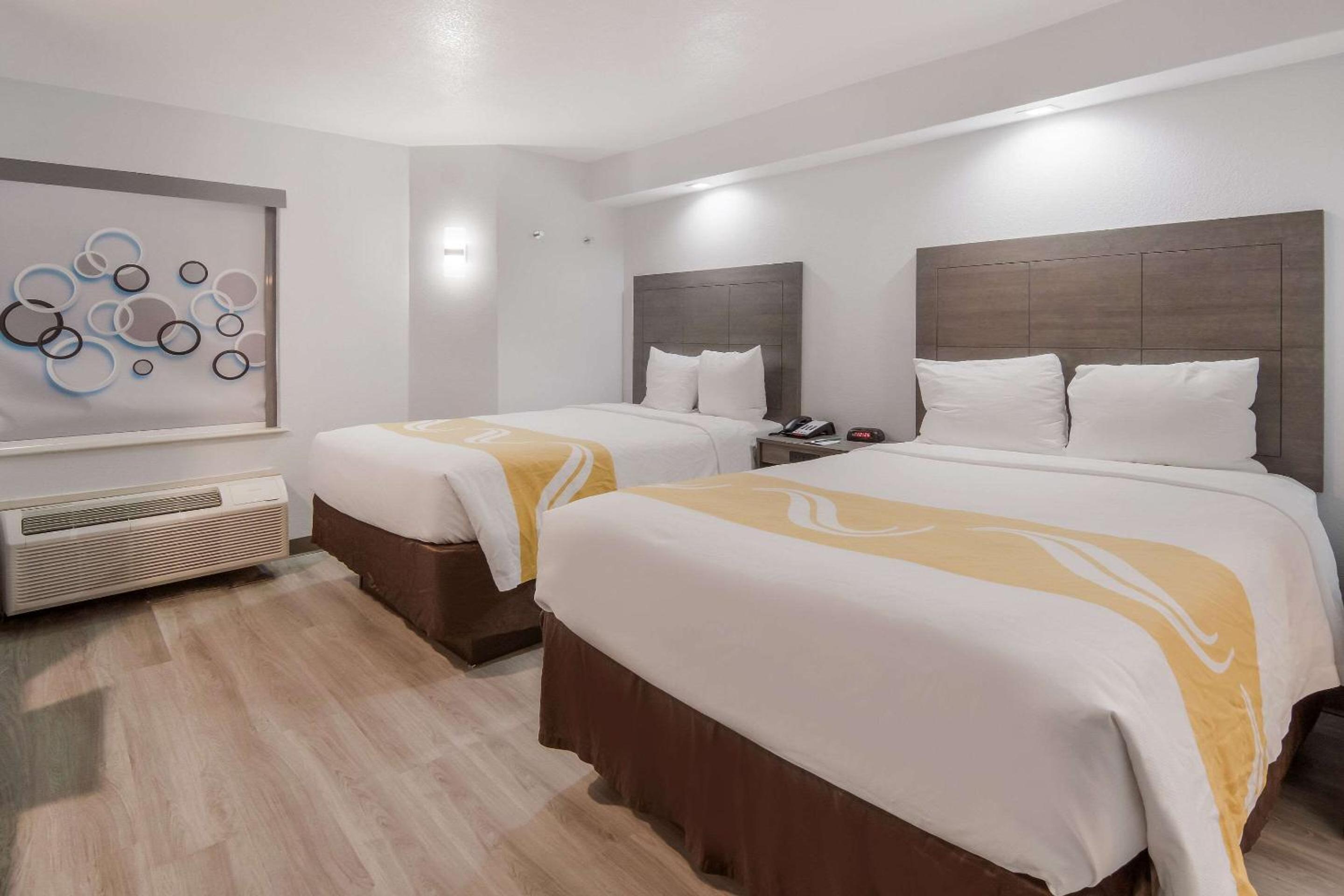 Double Room with Two Double Beds - Non-Smoking - Photo 1