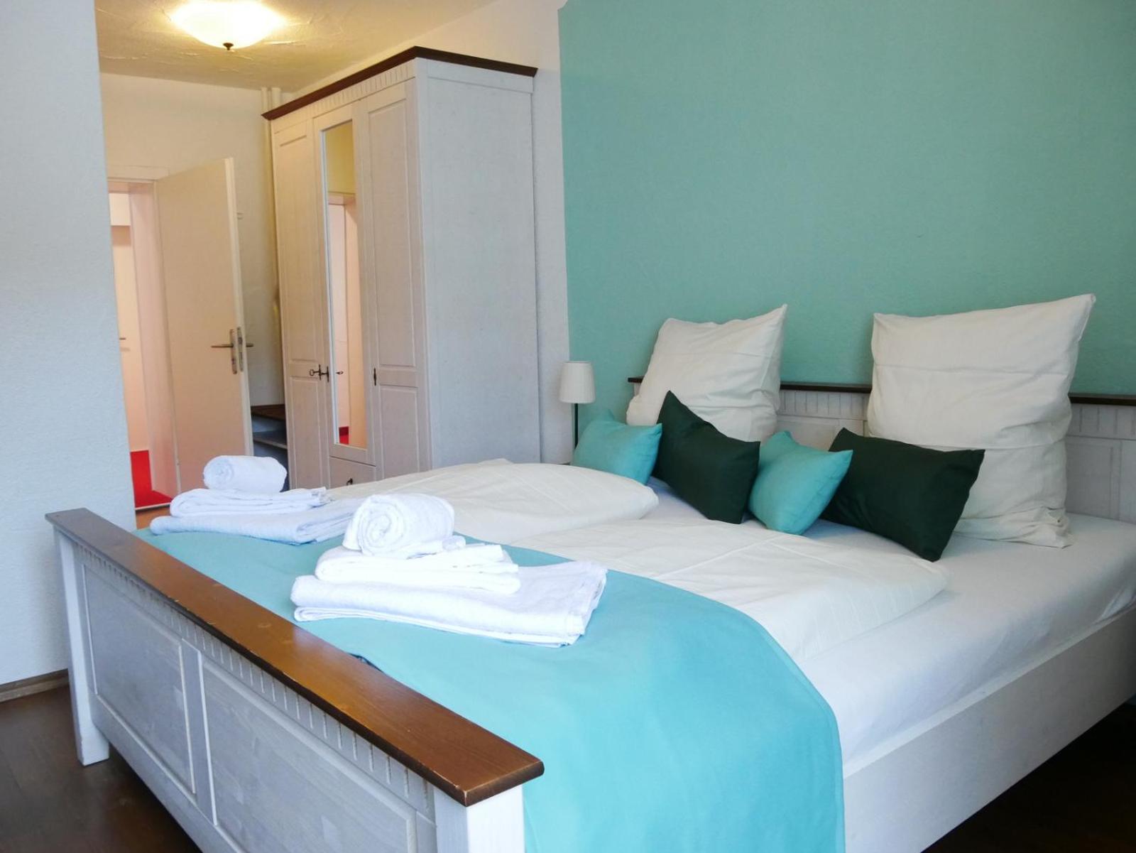 Standard Double Room - Photo 3
