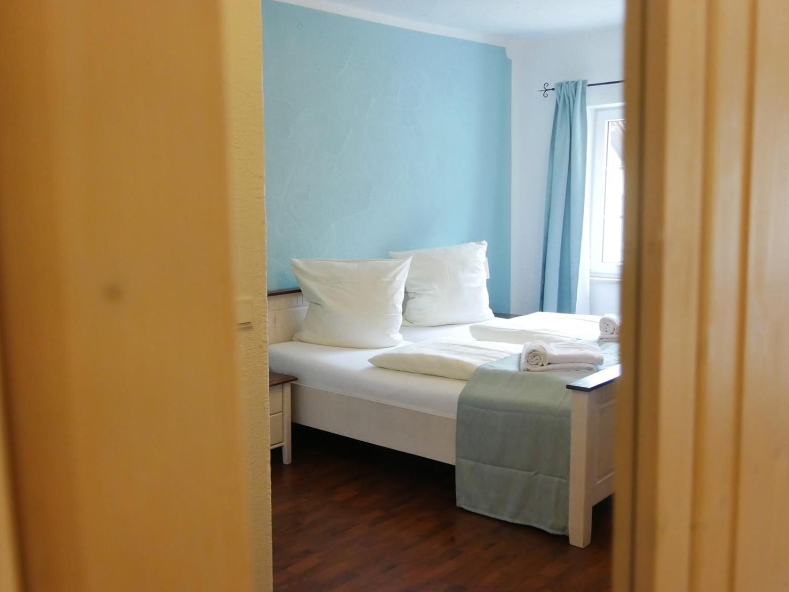 Standard Double Room - Photo 11