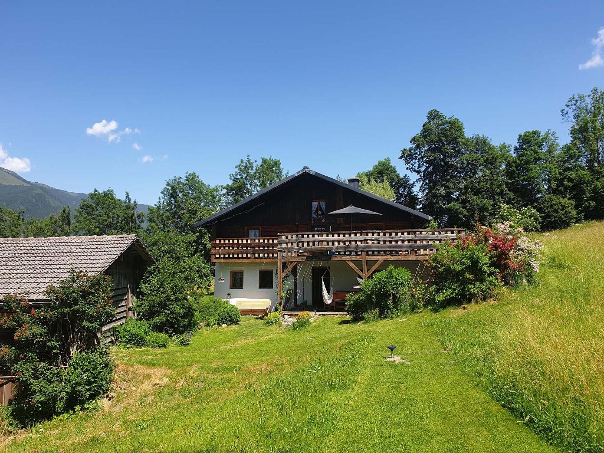 Four-Bedroom House photo 2