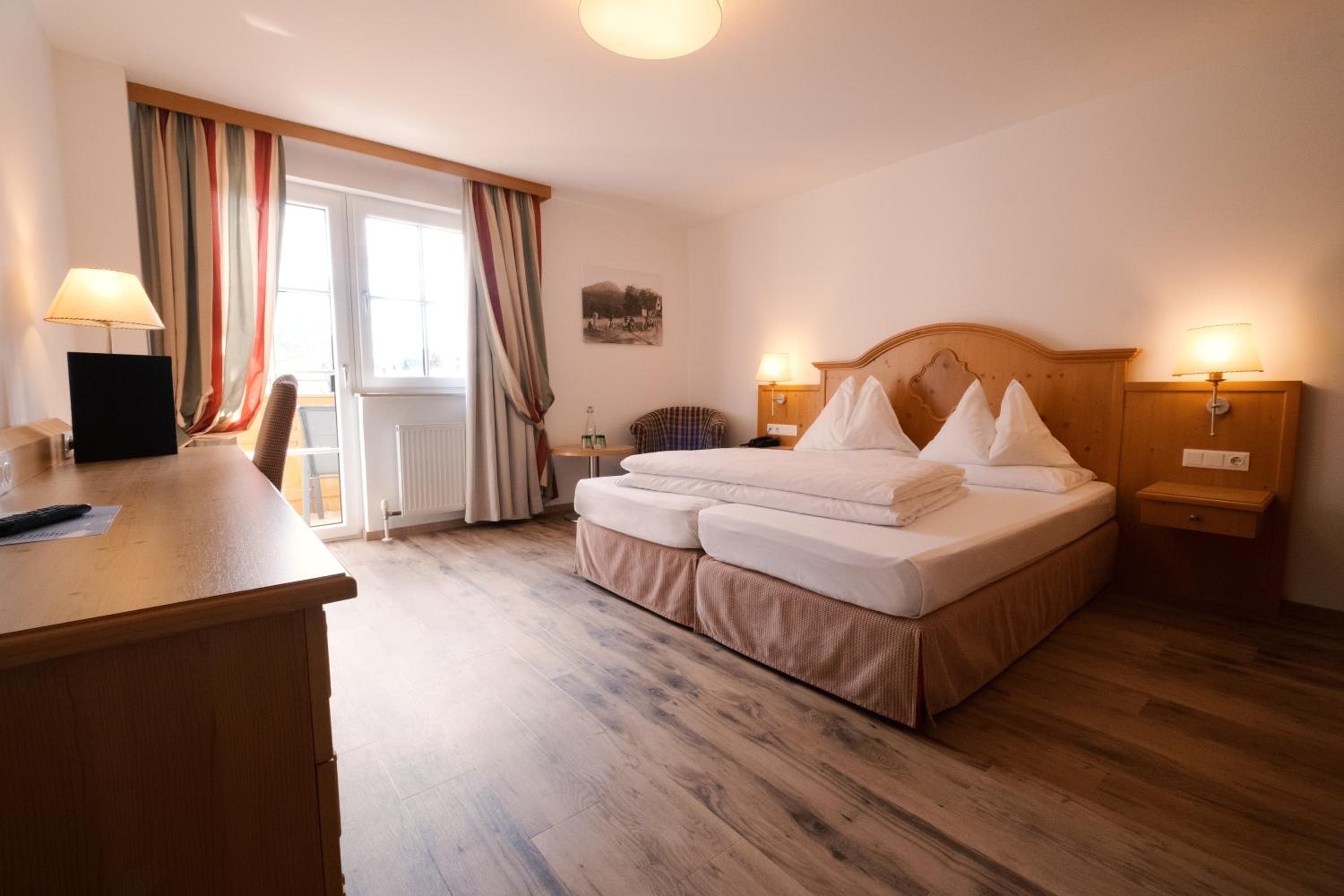 Double Room with Balcony photo 3
