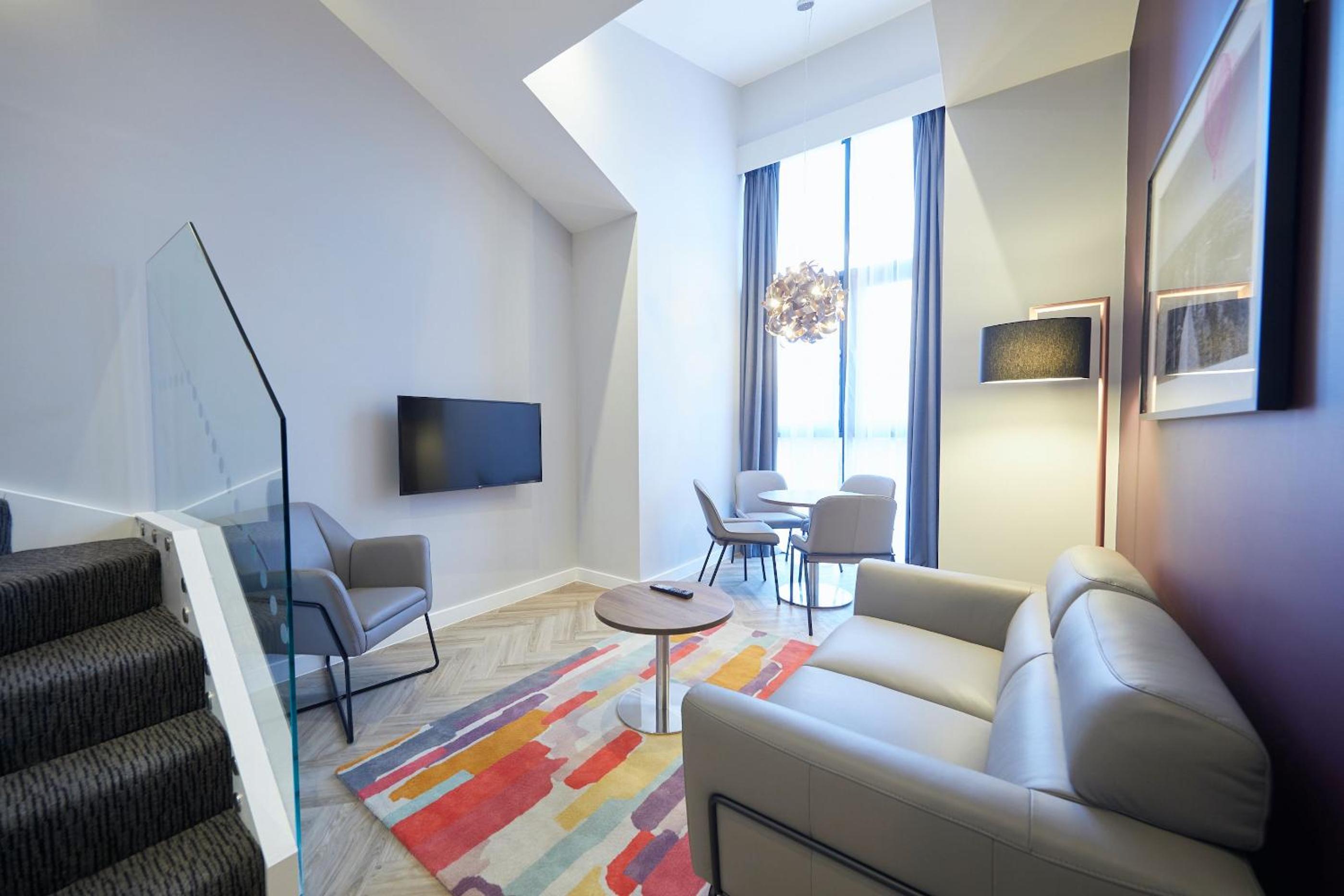 Loft Suite with View - Photo 2