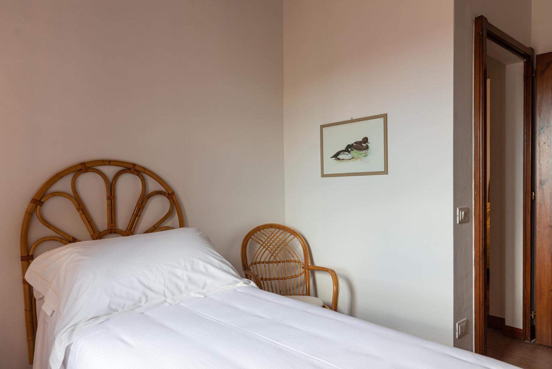 Three-Bedroom Apartment - Photo 11