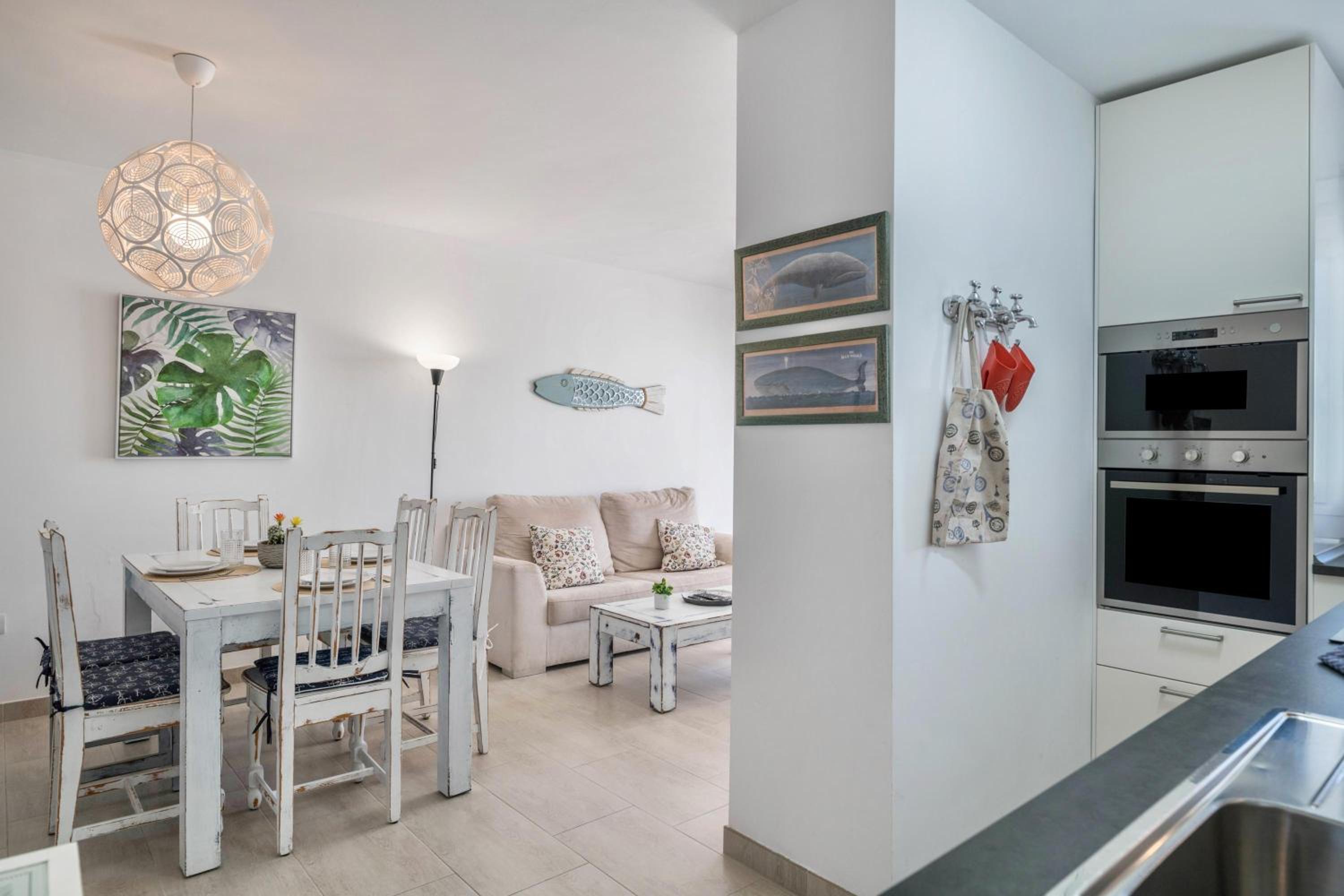 Two-Bedroom House - Photo 22