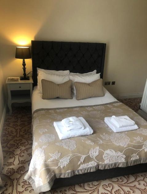 Deluxe Double Room With Shower
