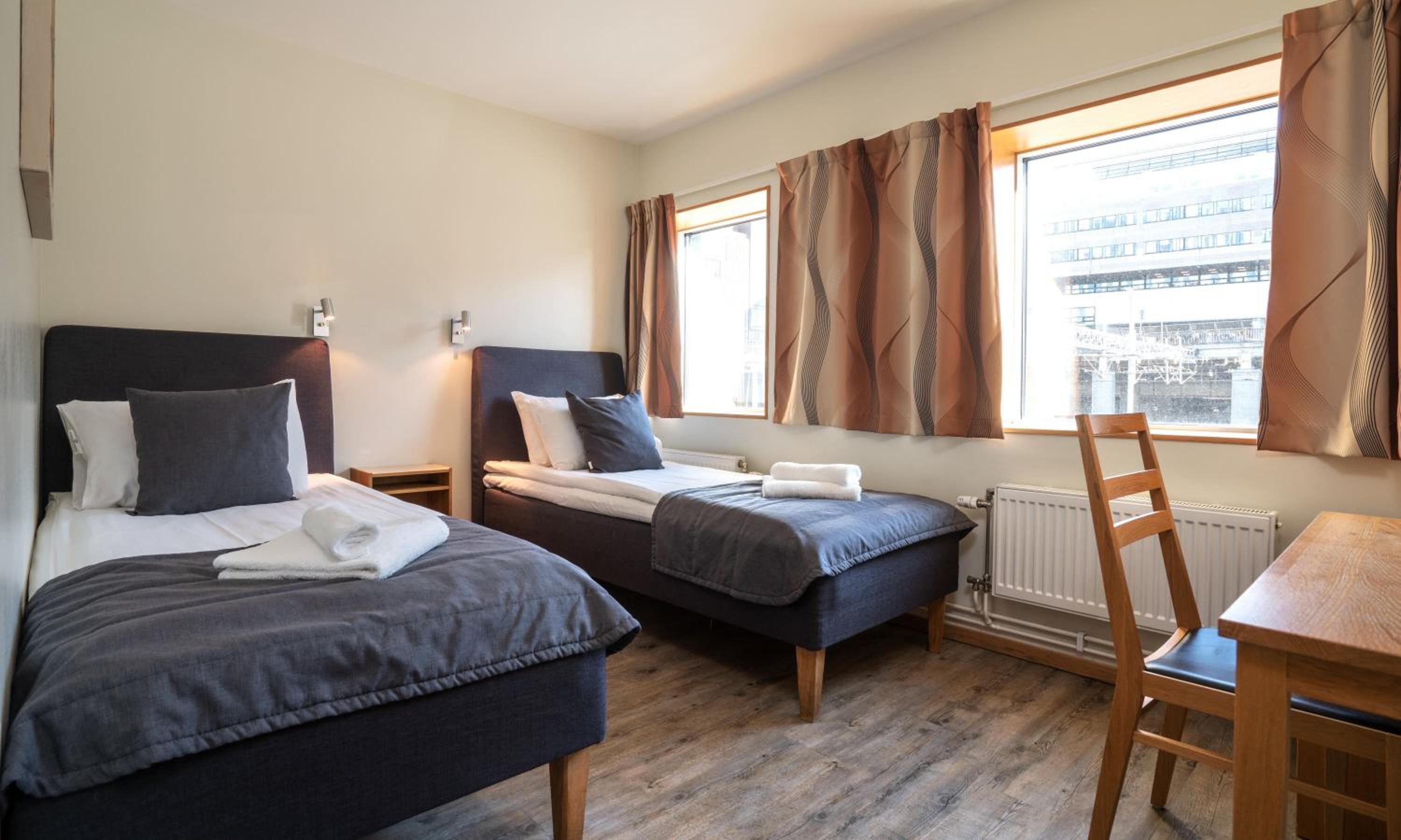 Standard Twin Room photo 2