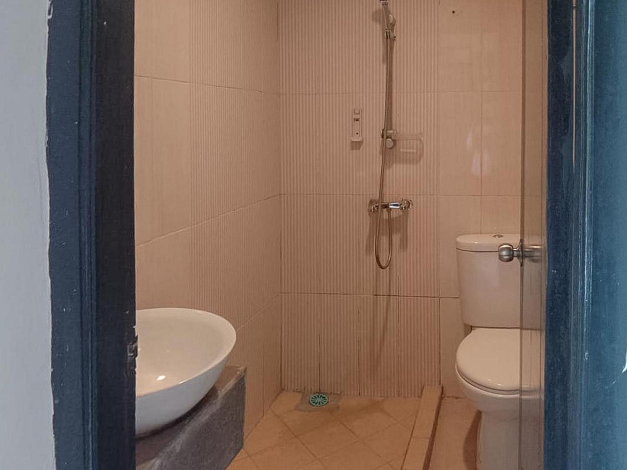 Standard Double Room - Photo 2