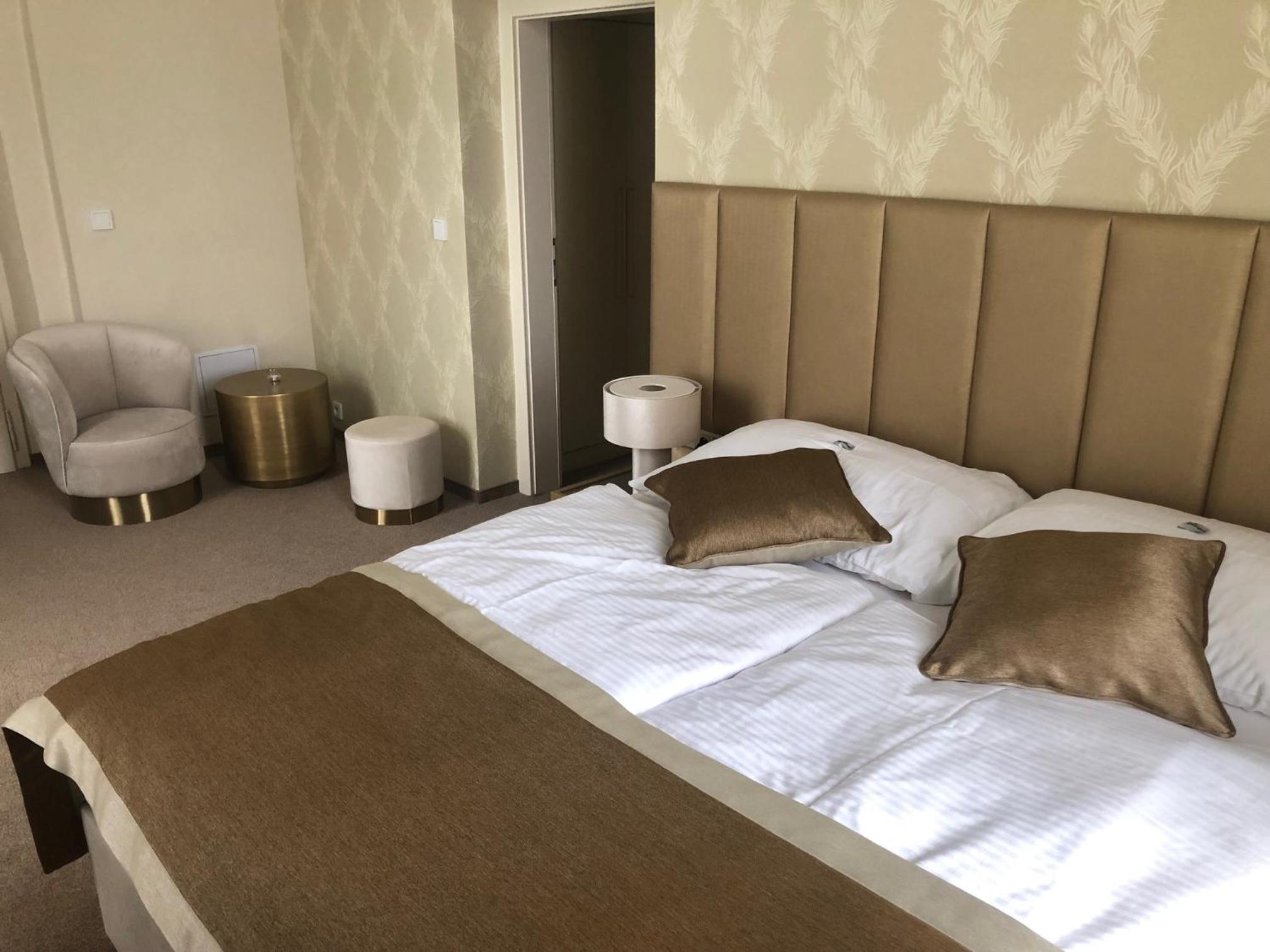 Deluxe Family Suite photo 1