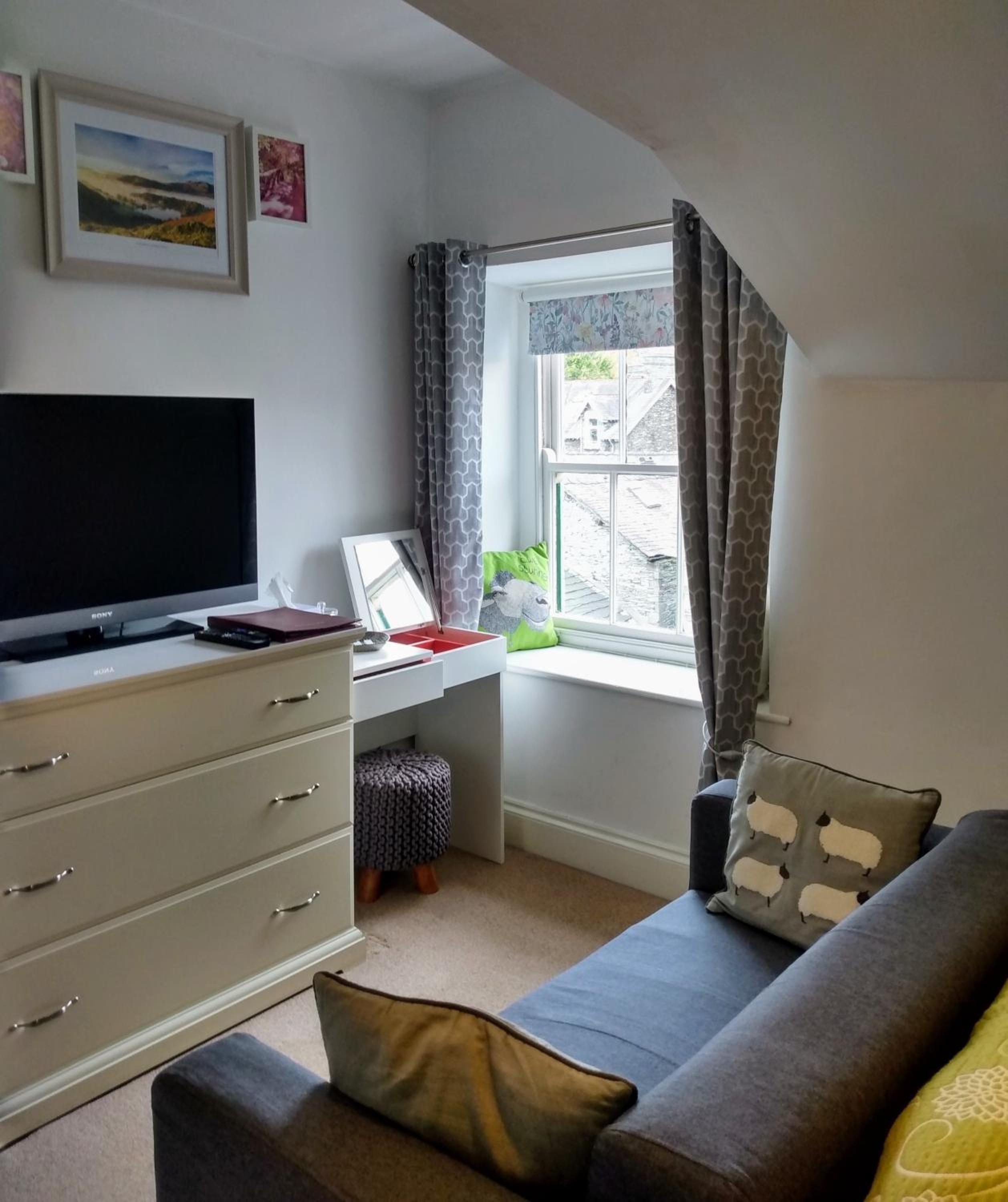 Large Double Room photo 1