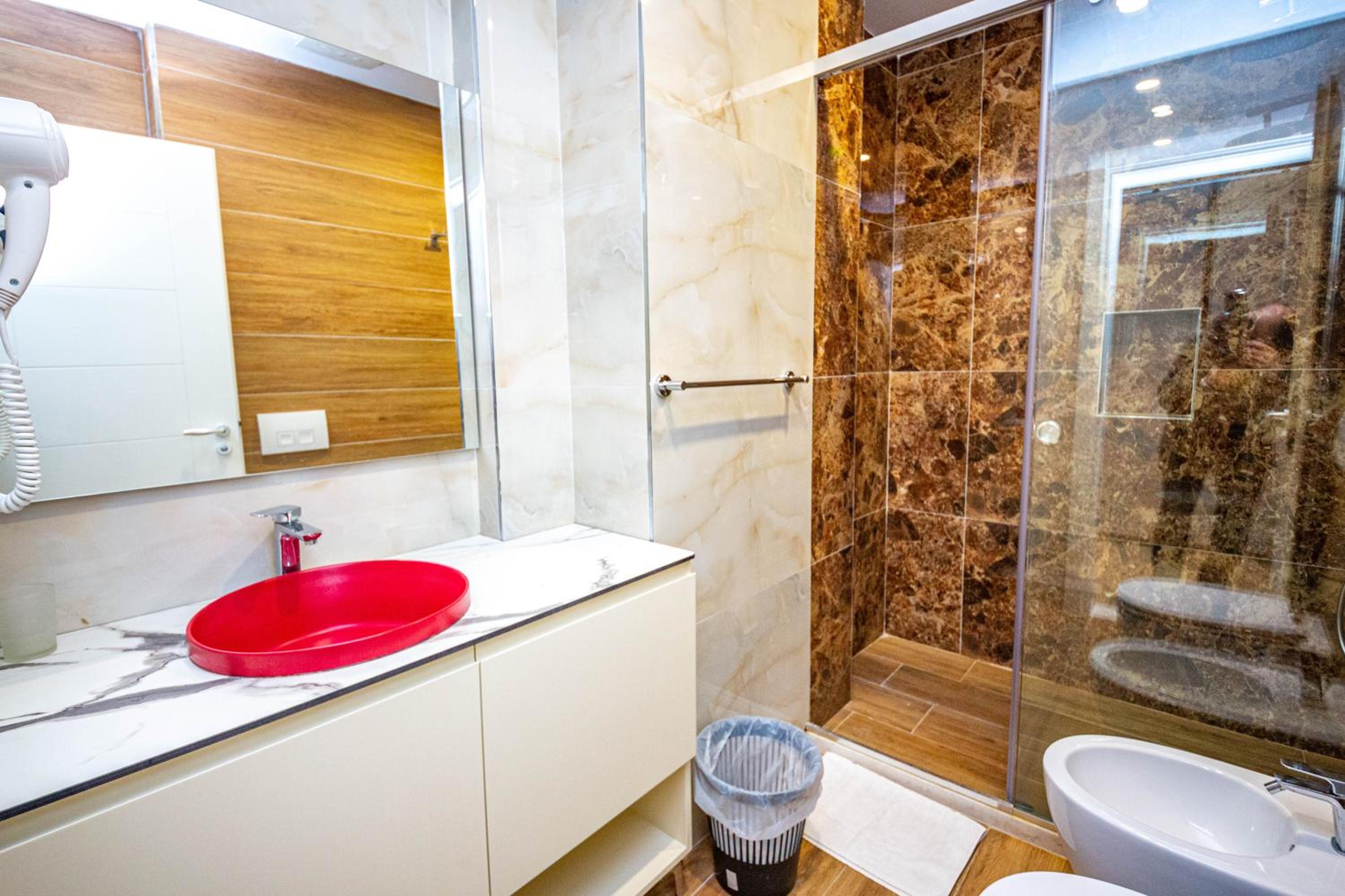 Quadruple Room with Balcony and Side Sea View photo 3