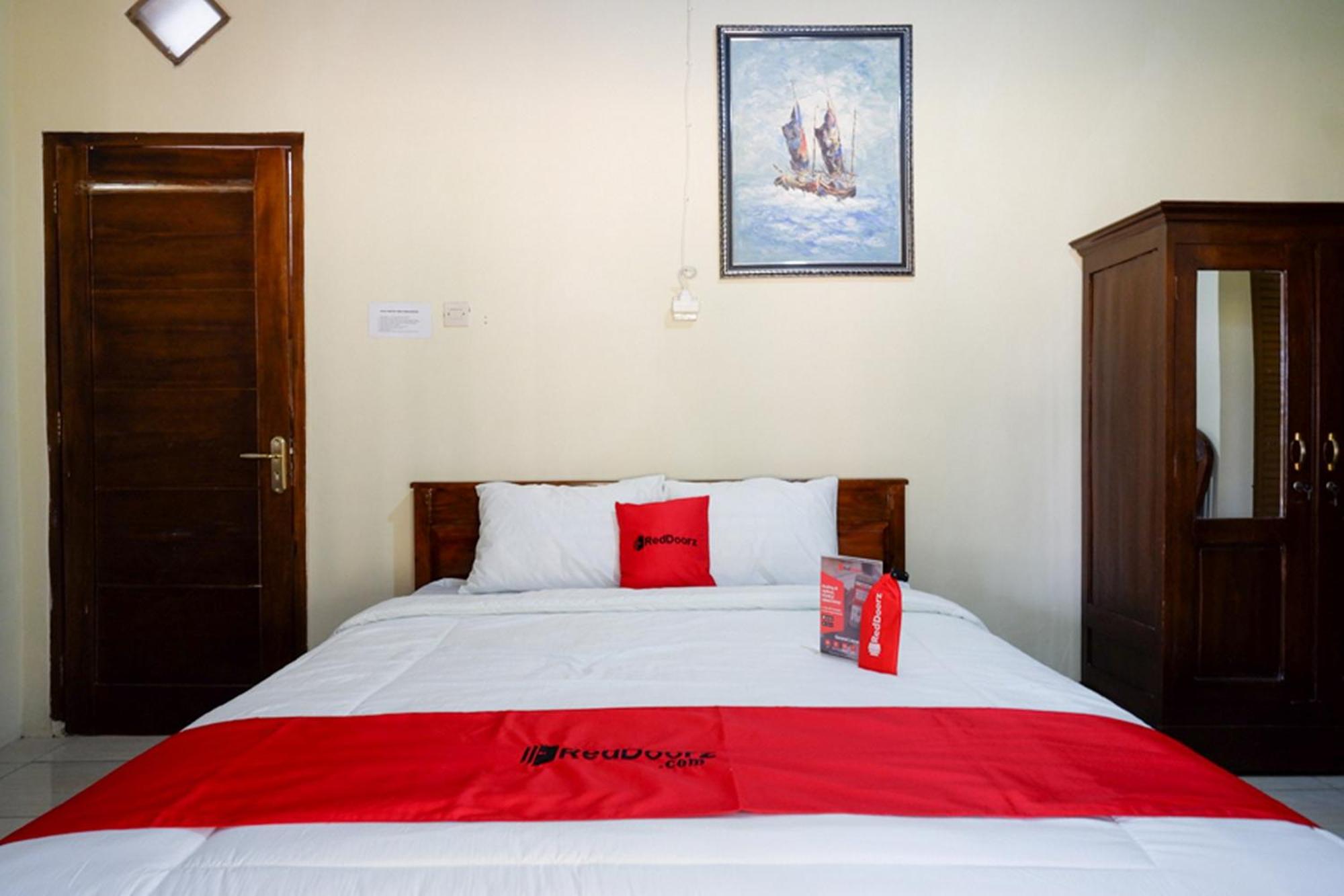 Standard Double Room - Photo 3