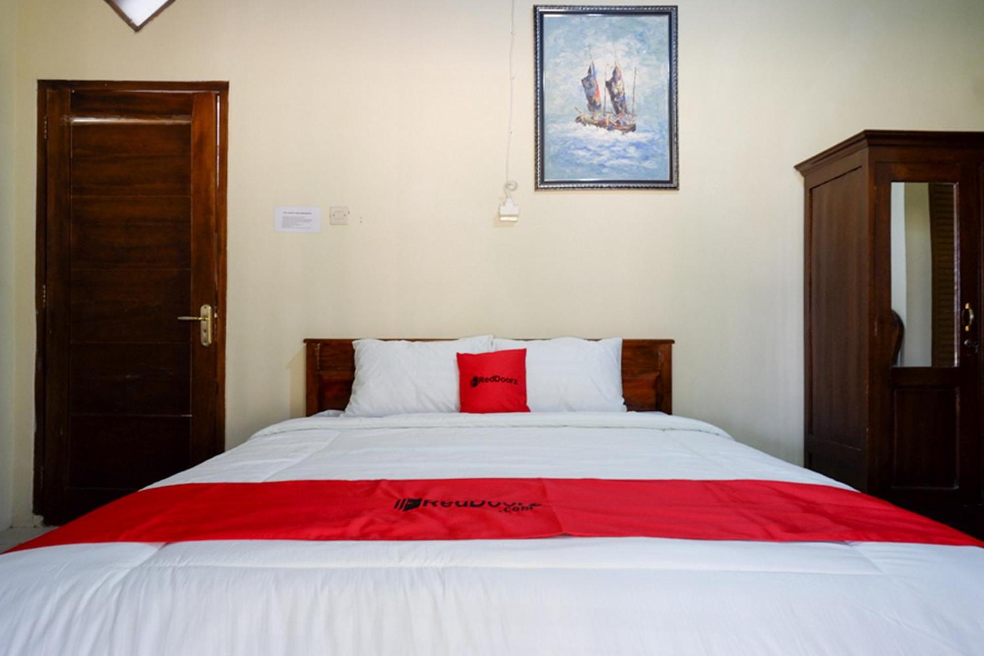 Standard Double Room - Photo 4