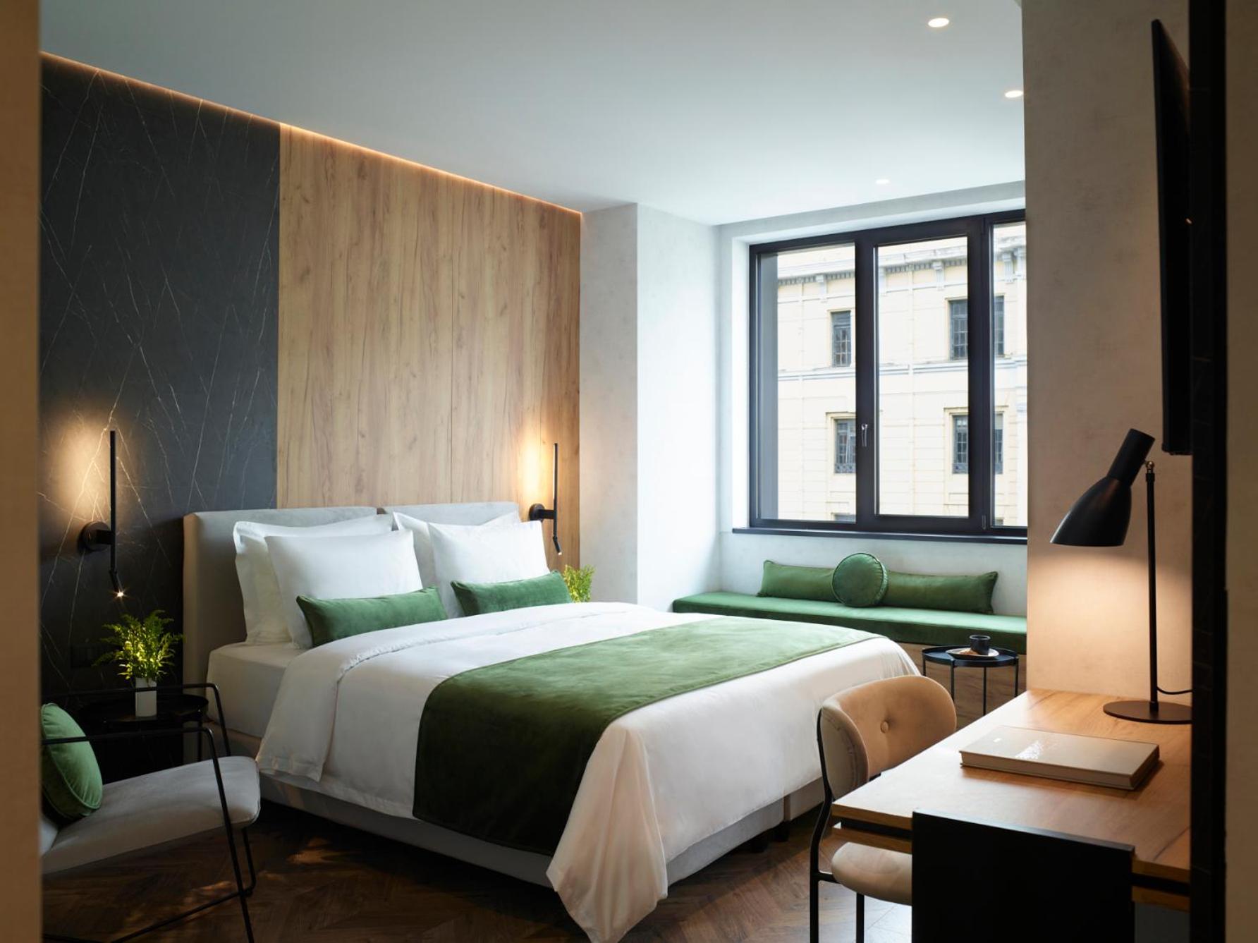 The Port Double Room with Square View - Photo 1