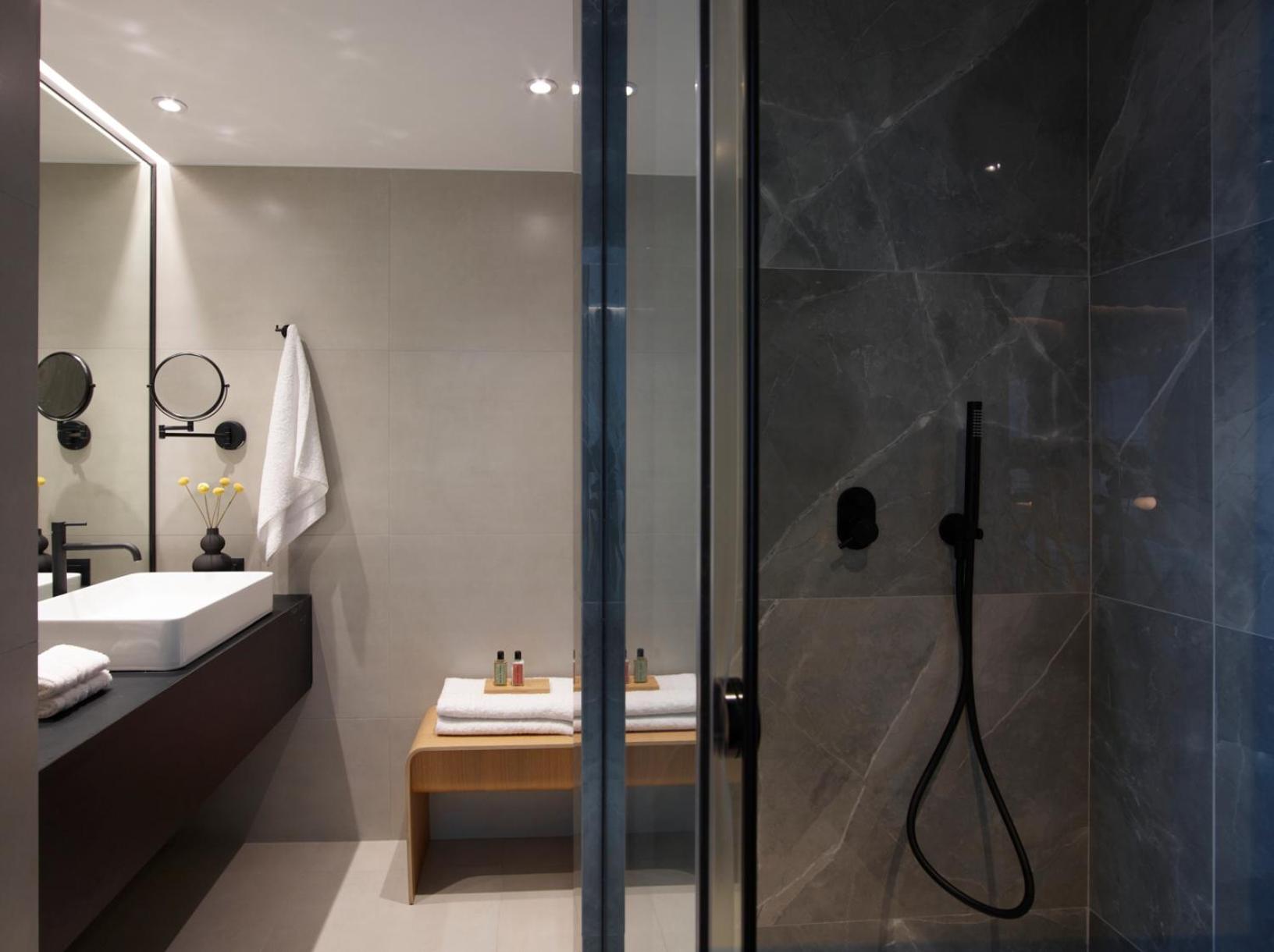 The Port Square Suite thumbnail 6