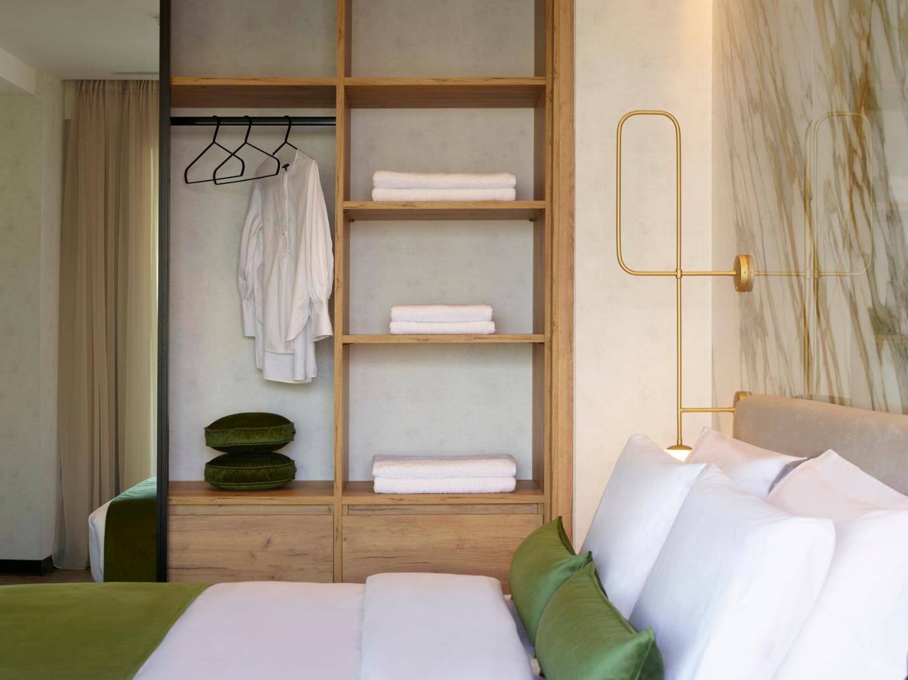 The Port Square Suite thumbnail 5
