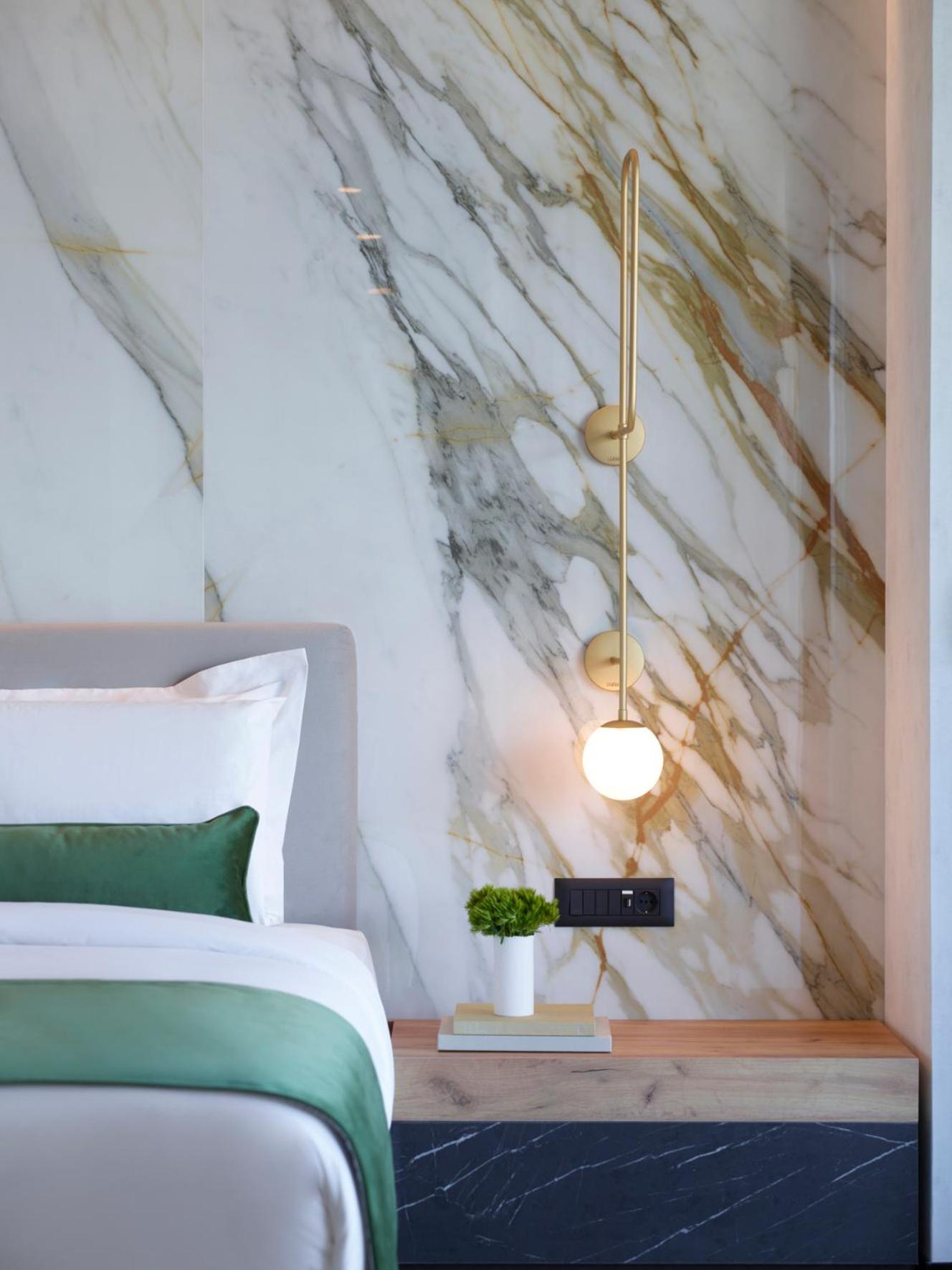 The Port Square Suite