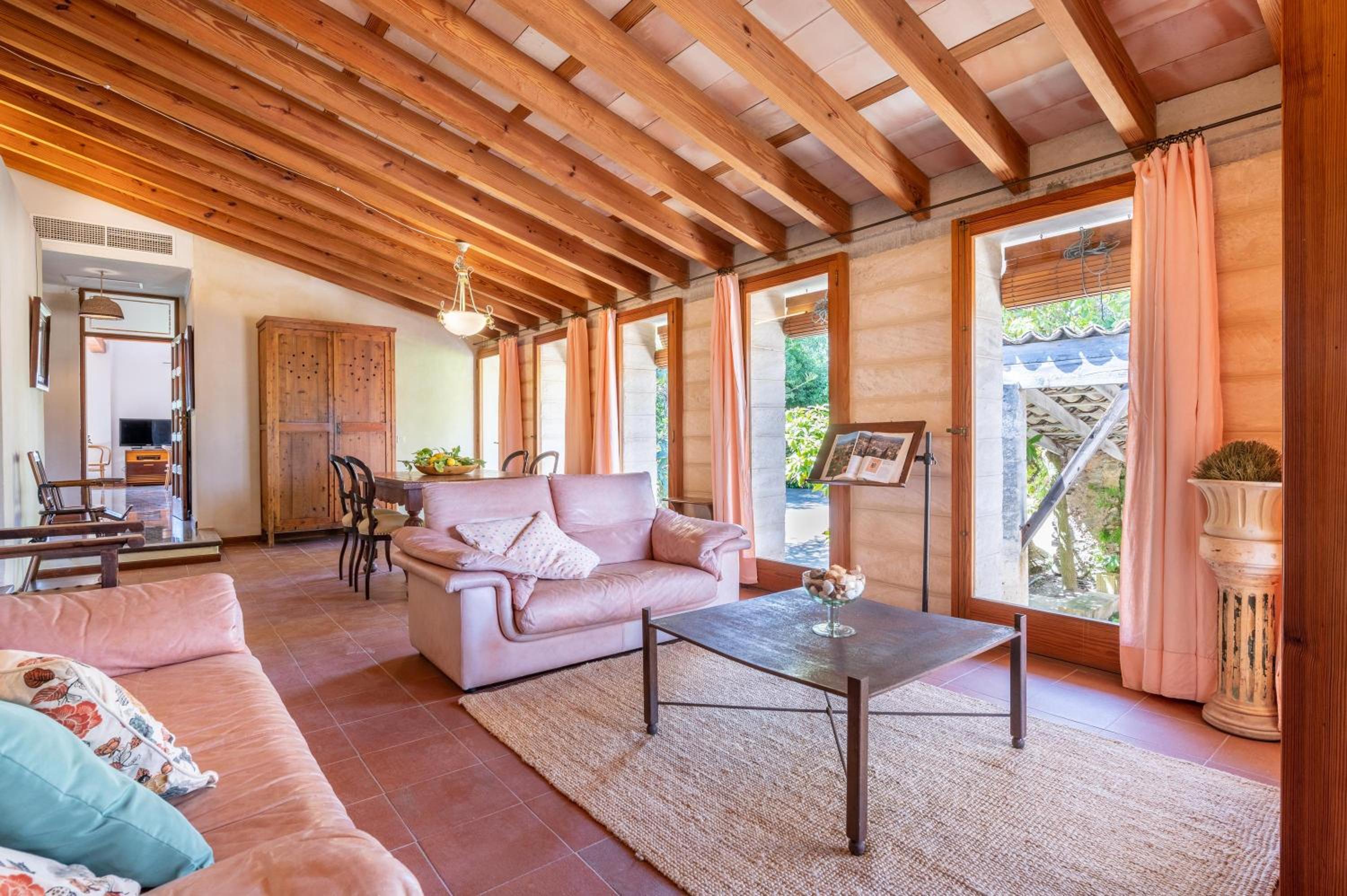 Villa with Garden View - Photo 17