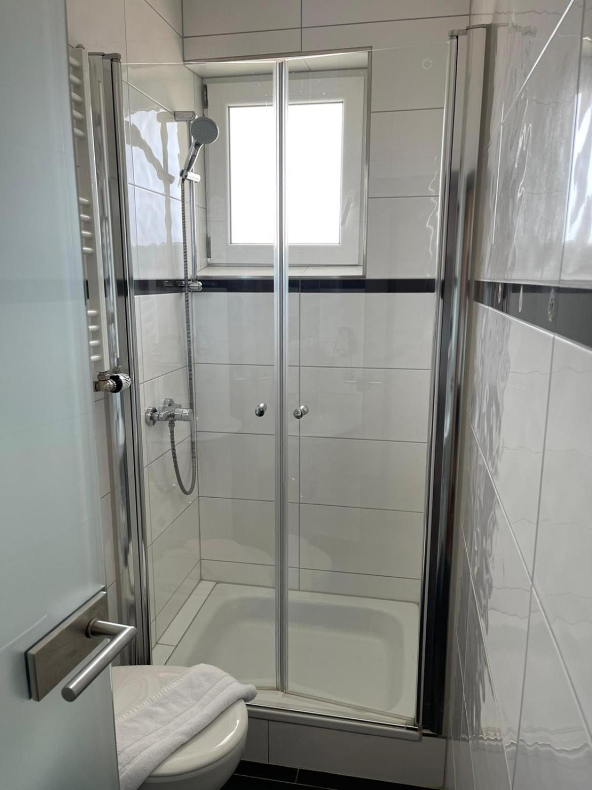 Double or Twin Room - Photo 2