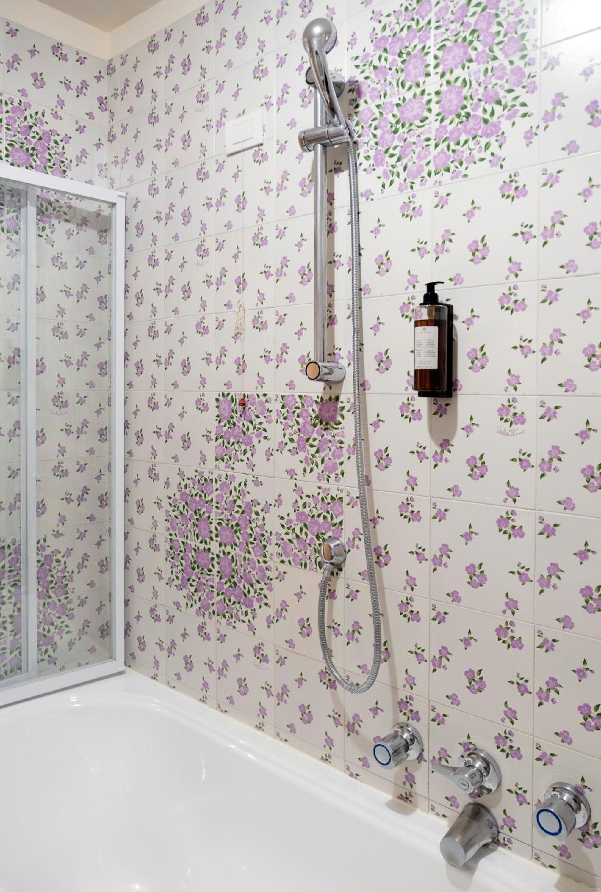 Standard Double Room - Photo 4