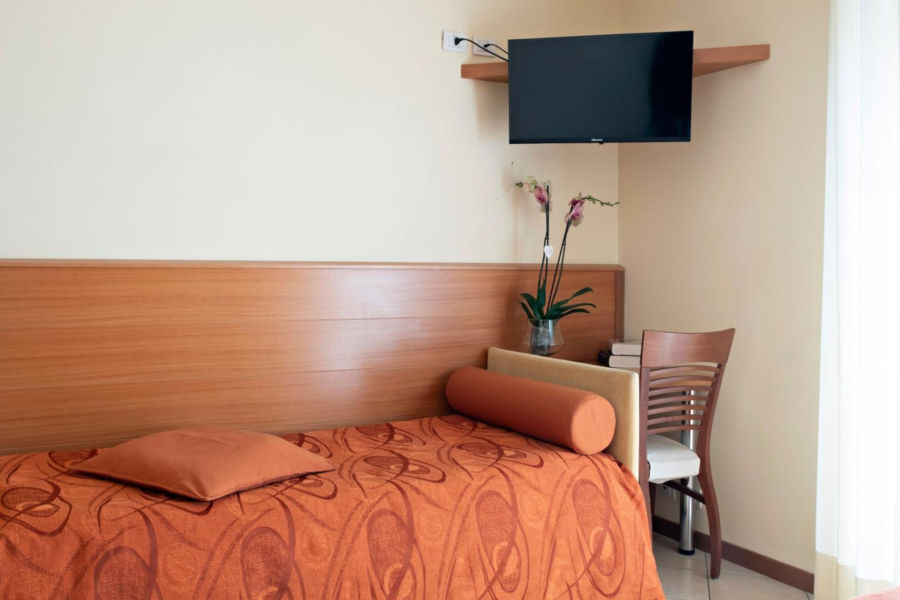 Triple Room - Photo 3