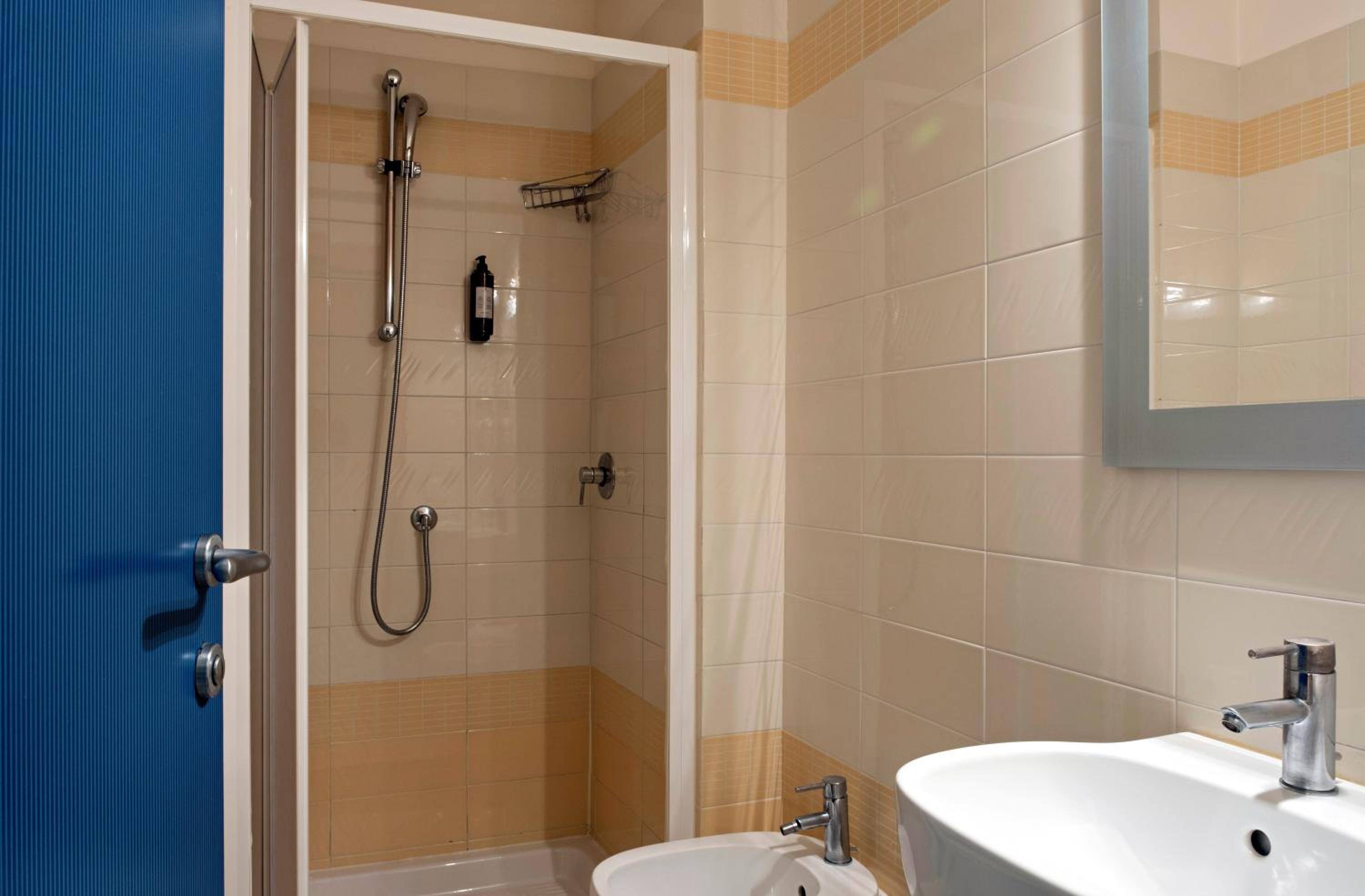 Triple Room - Photo 2