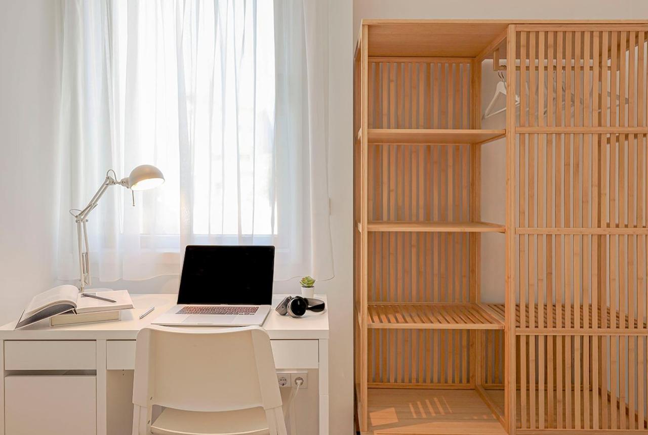 Single Room with Private Bathroom