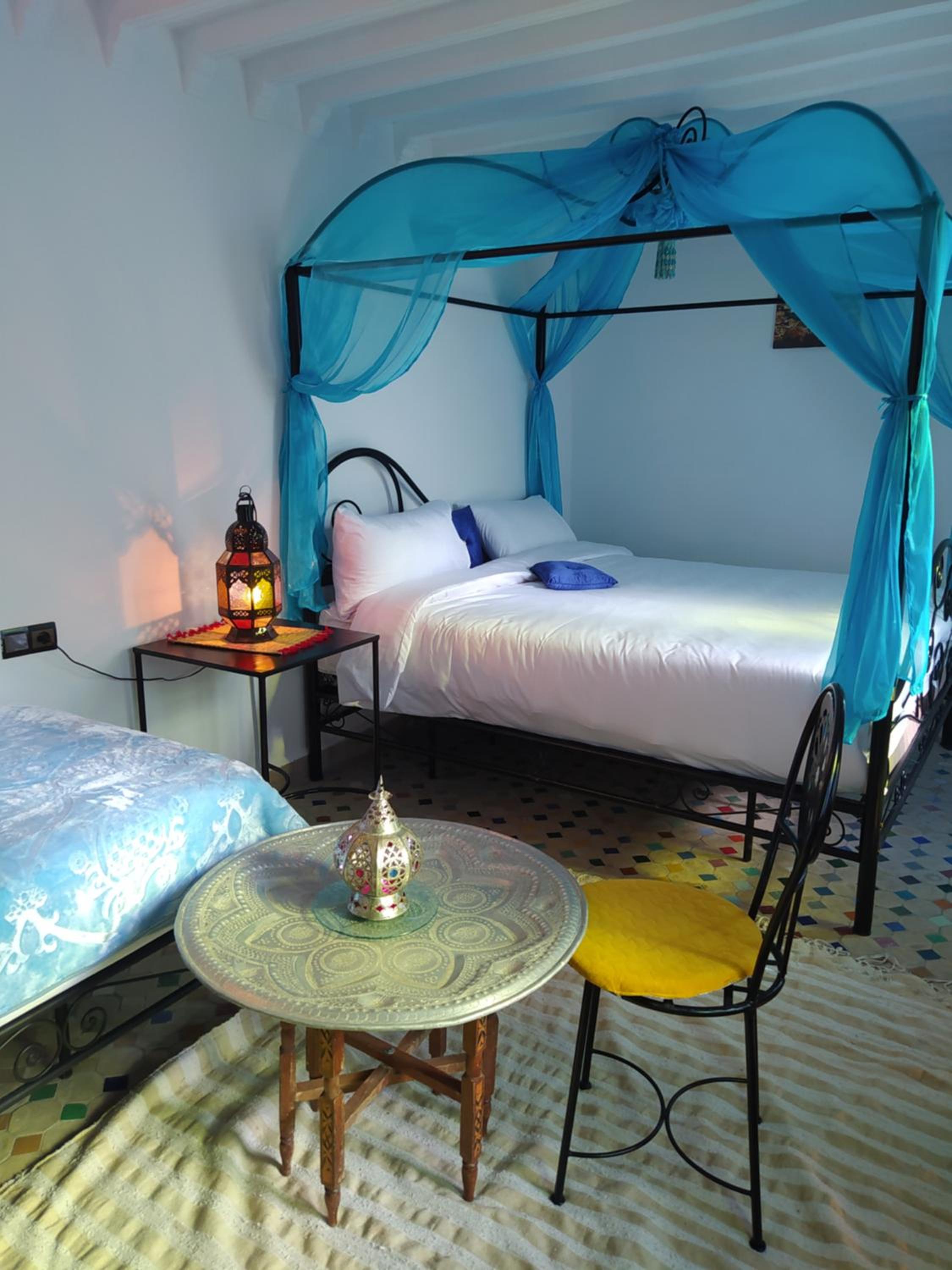 Triple Room with Private Bathroom - Photo 18