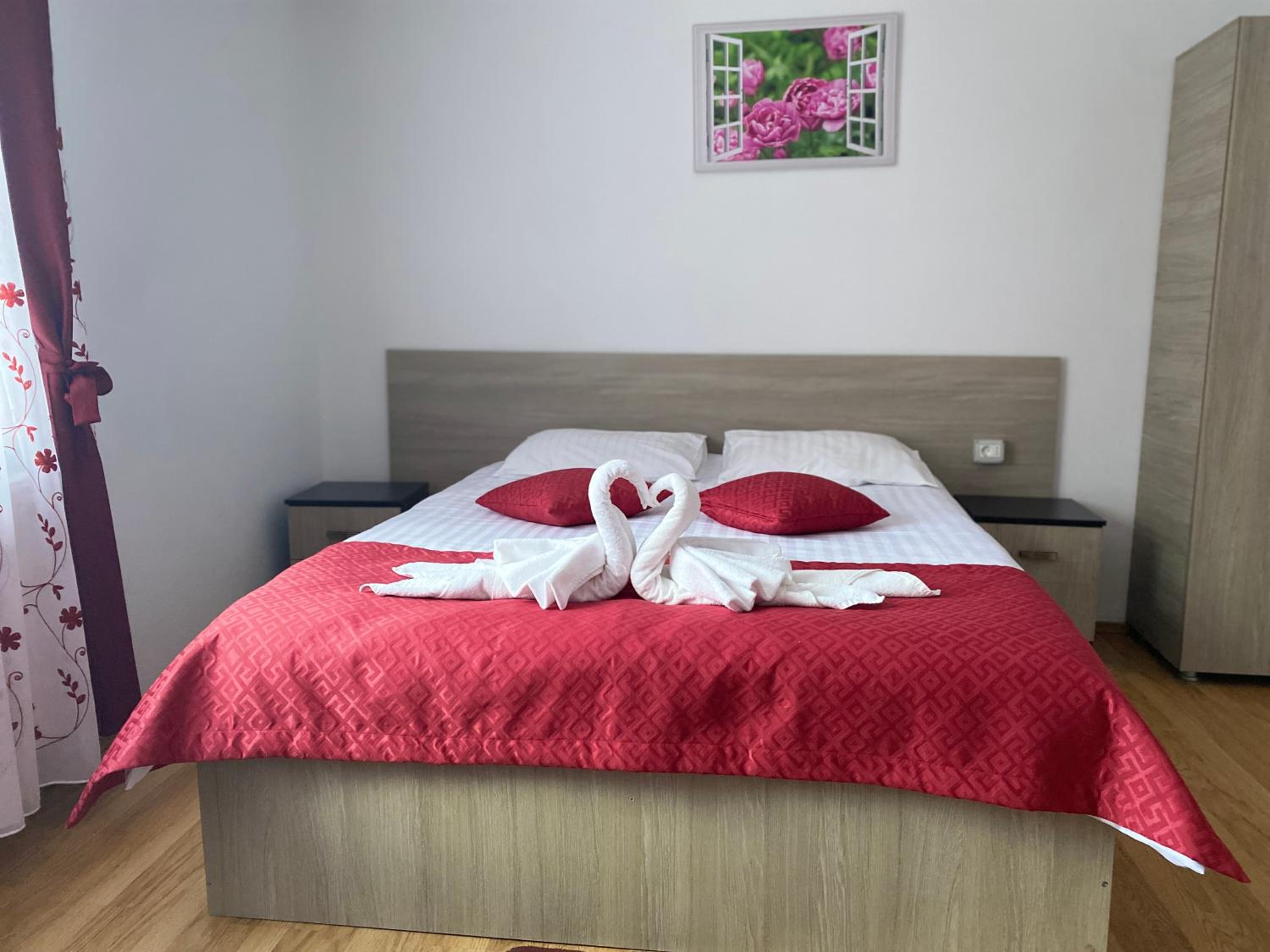 Double Room - Photo 4