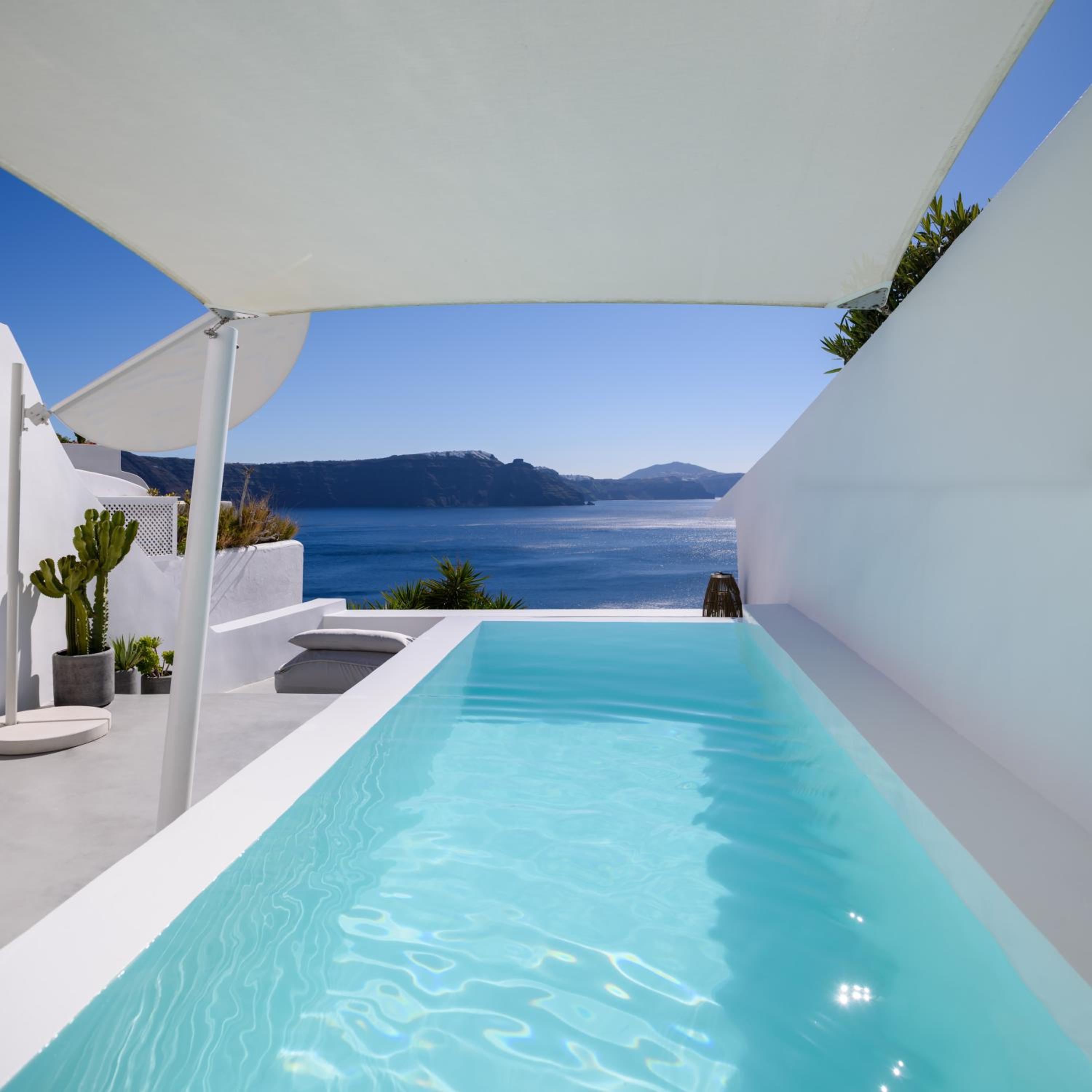 Two Bedroom Villa with Caldera View and Heated Plunge Pool - Photo 49