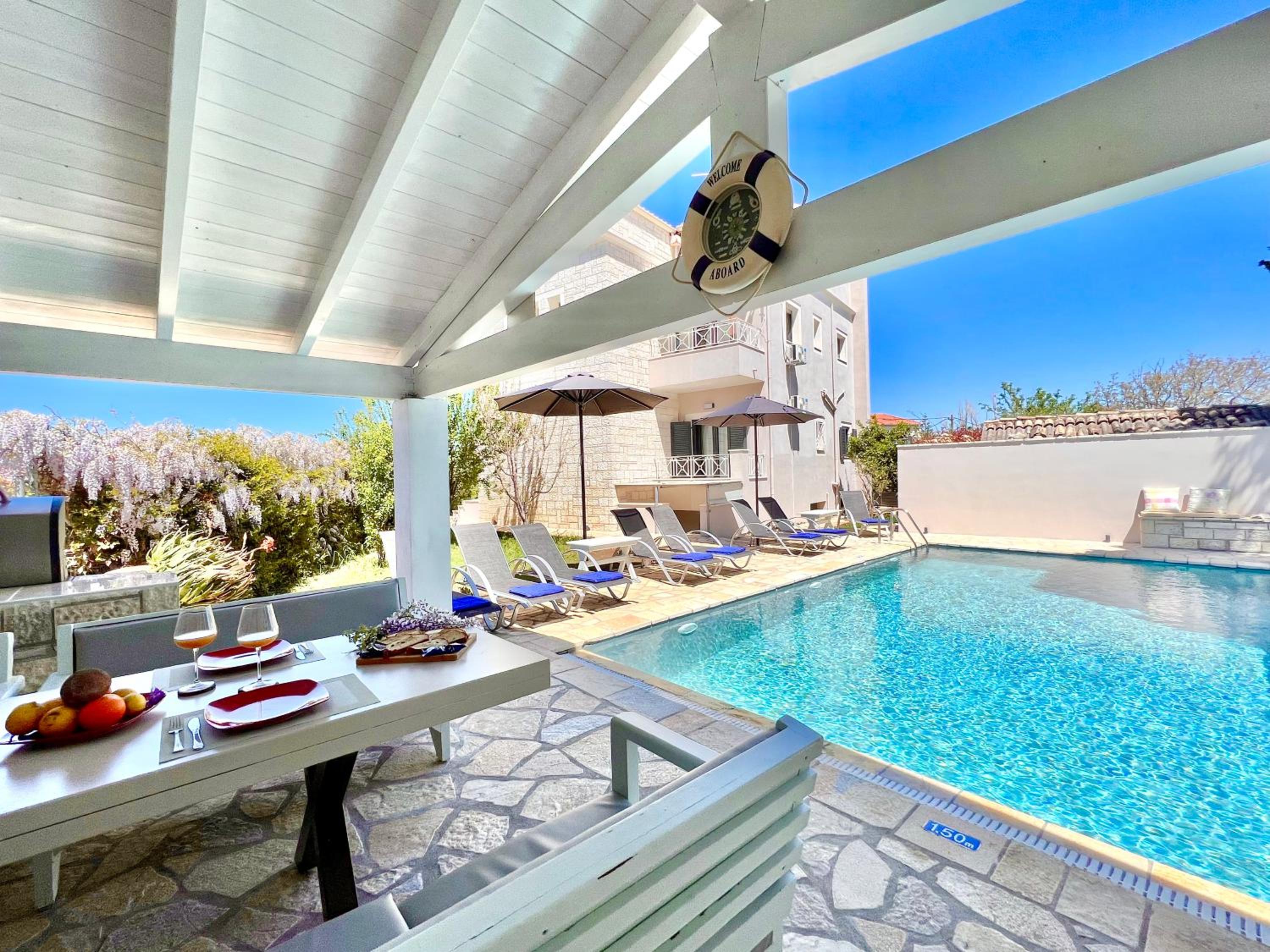 Villa with Private Pool photo 3