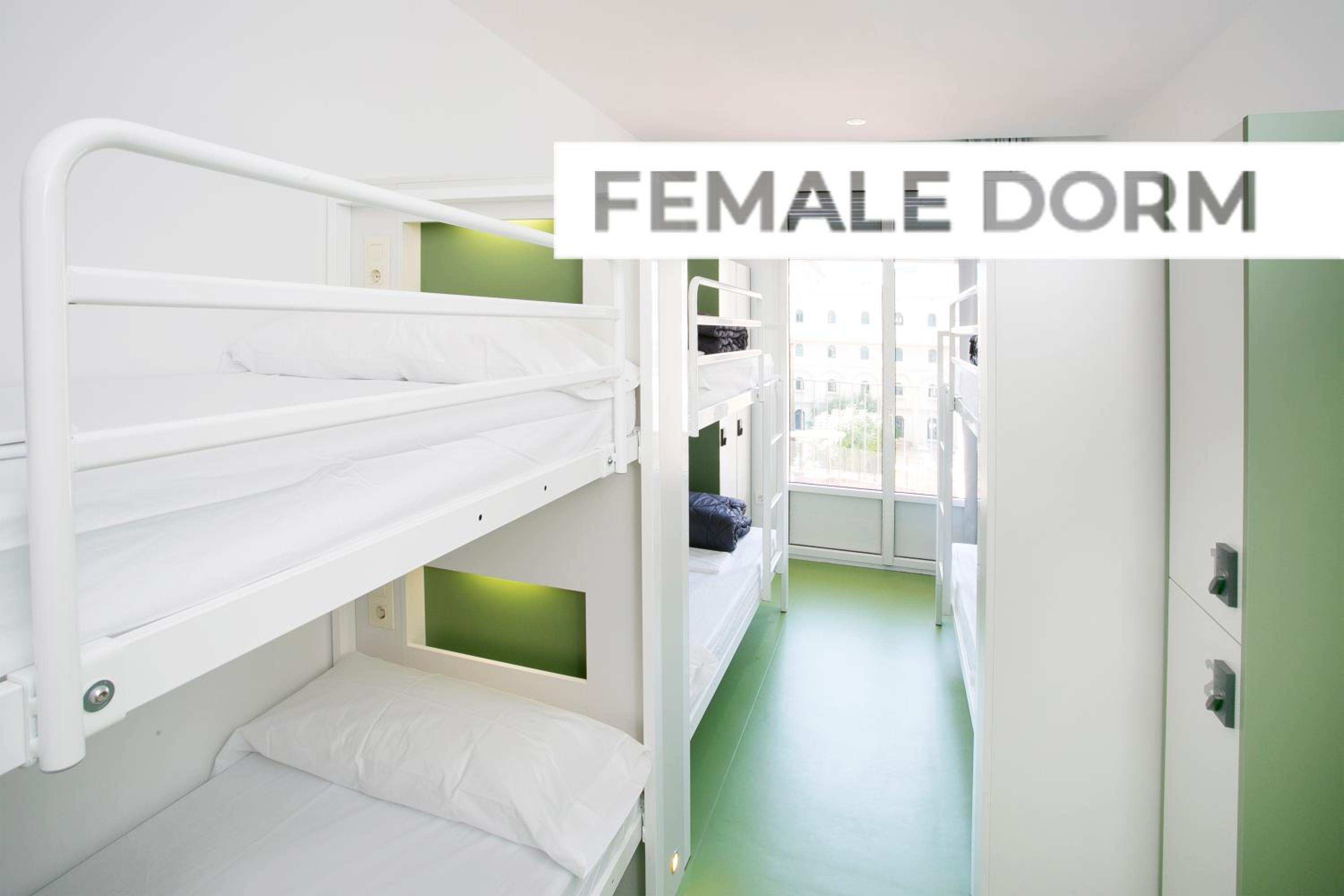 Bed in 6-Bed Female Dormitory Room photo 2