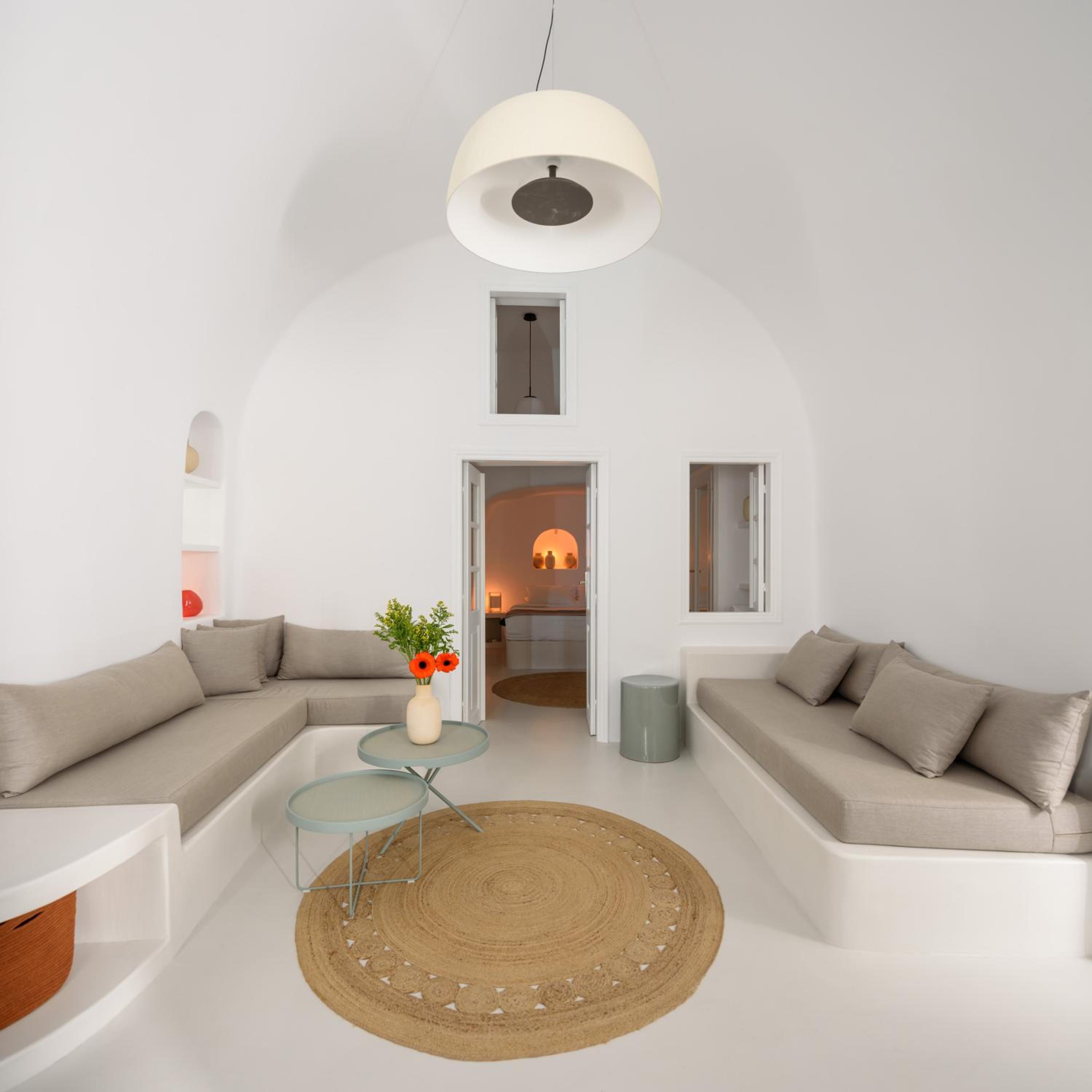 Two Bedroom Villa with Caldera View and Heated Plunge Pool - Photo 46