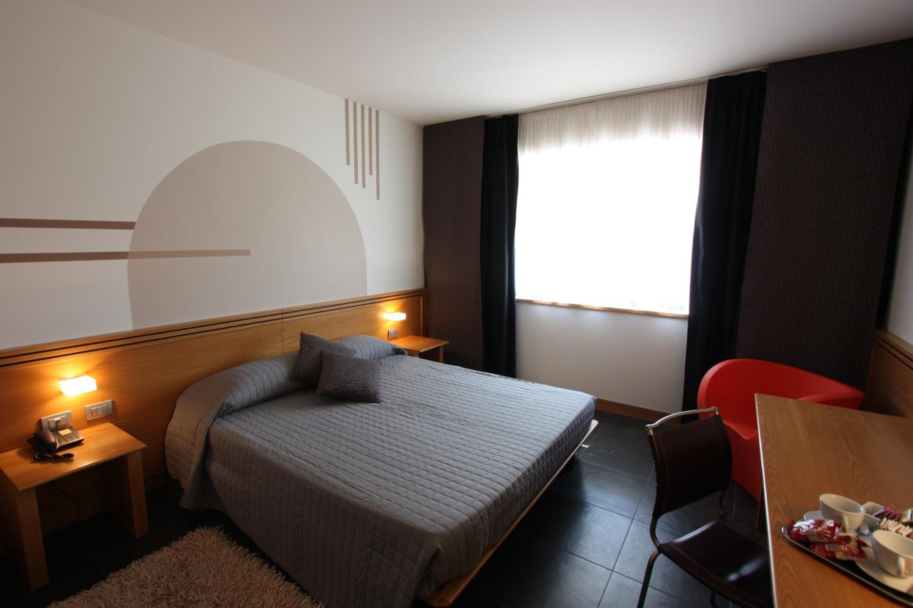 Double Room - Photo 2