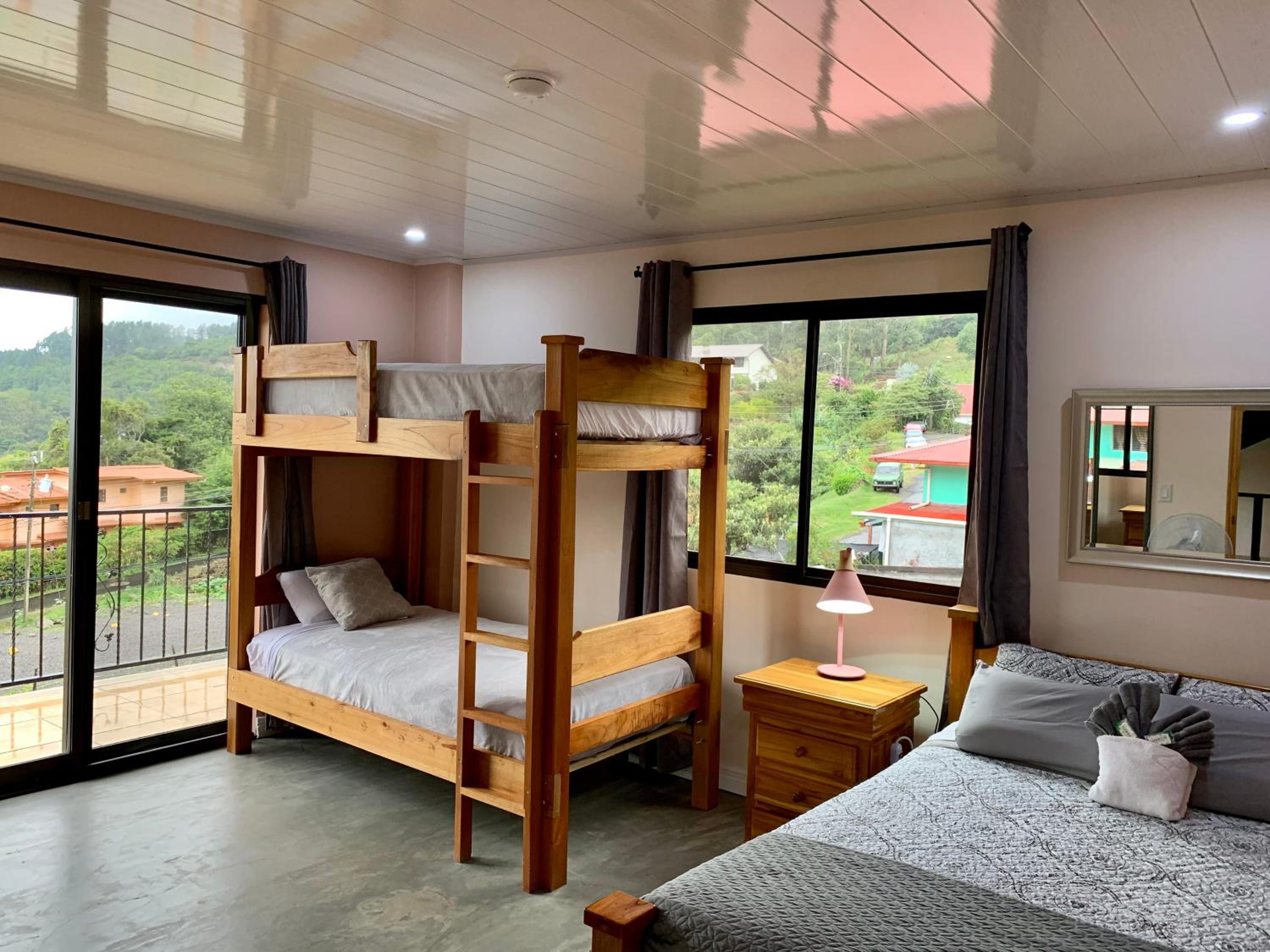 Quadruple Room with Balcony photo 1