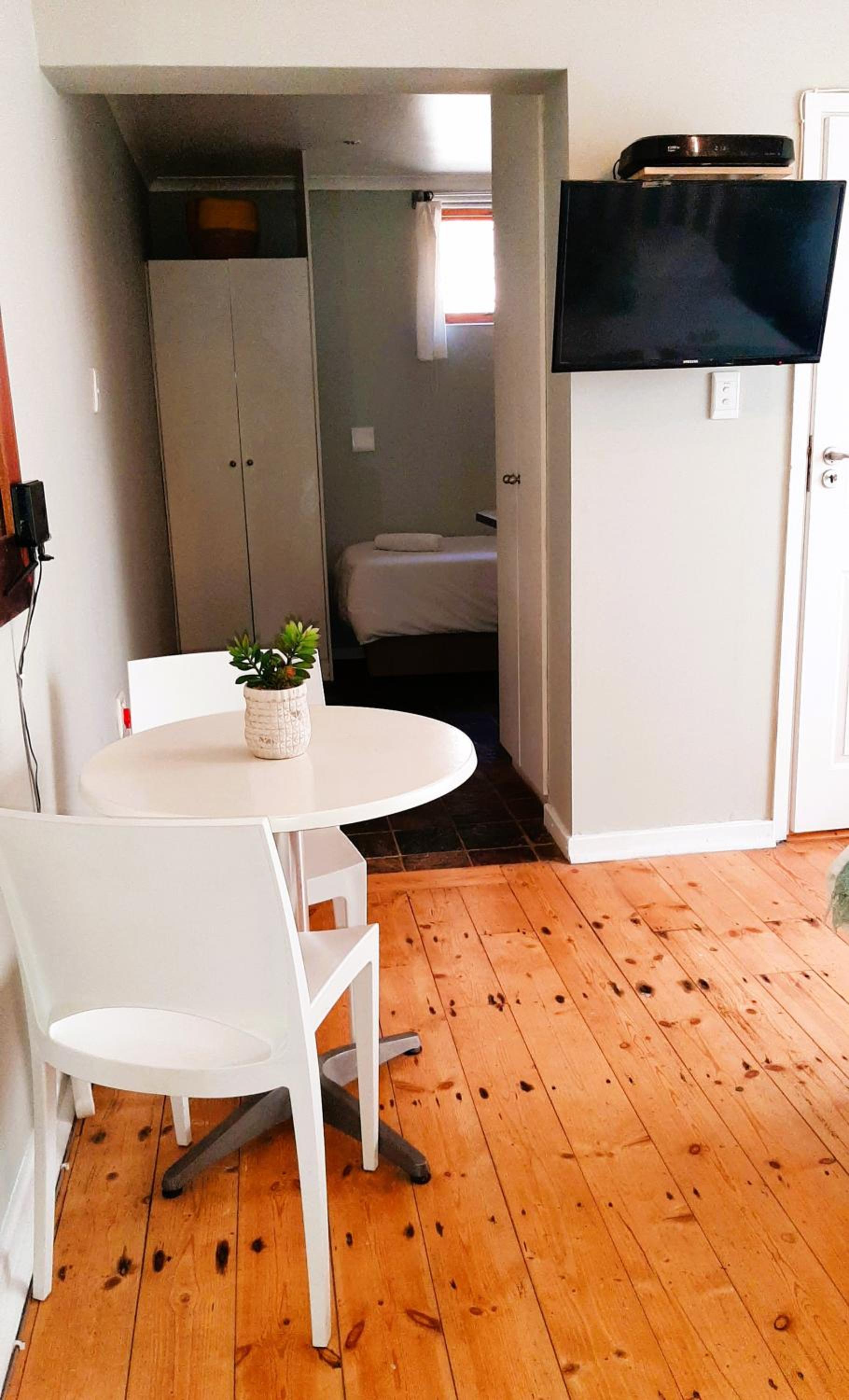 Budget Triple Room - Photo 7