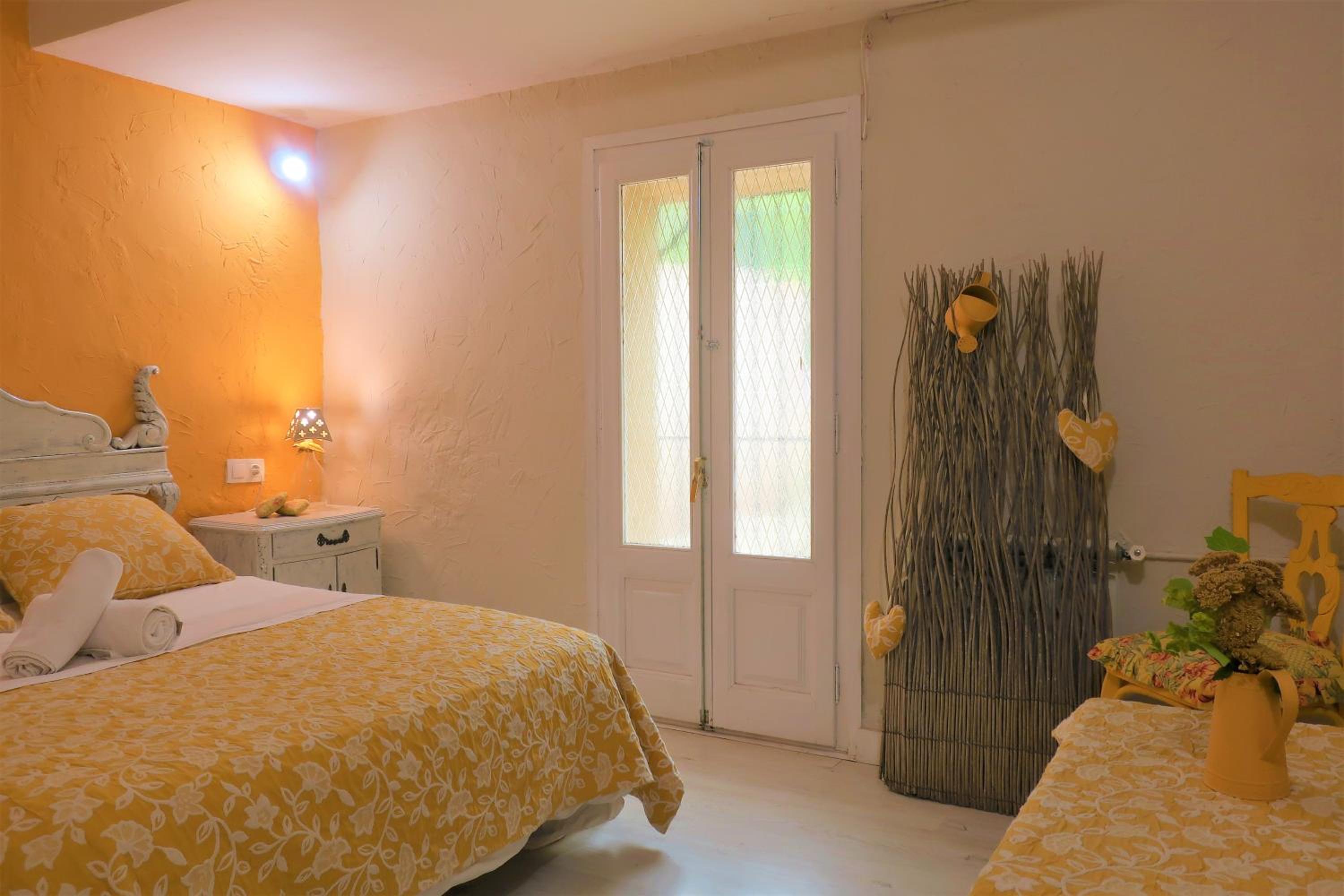 Two-Bedroom Apartment - Photo 9