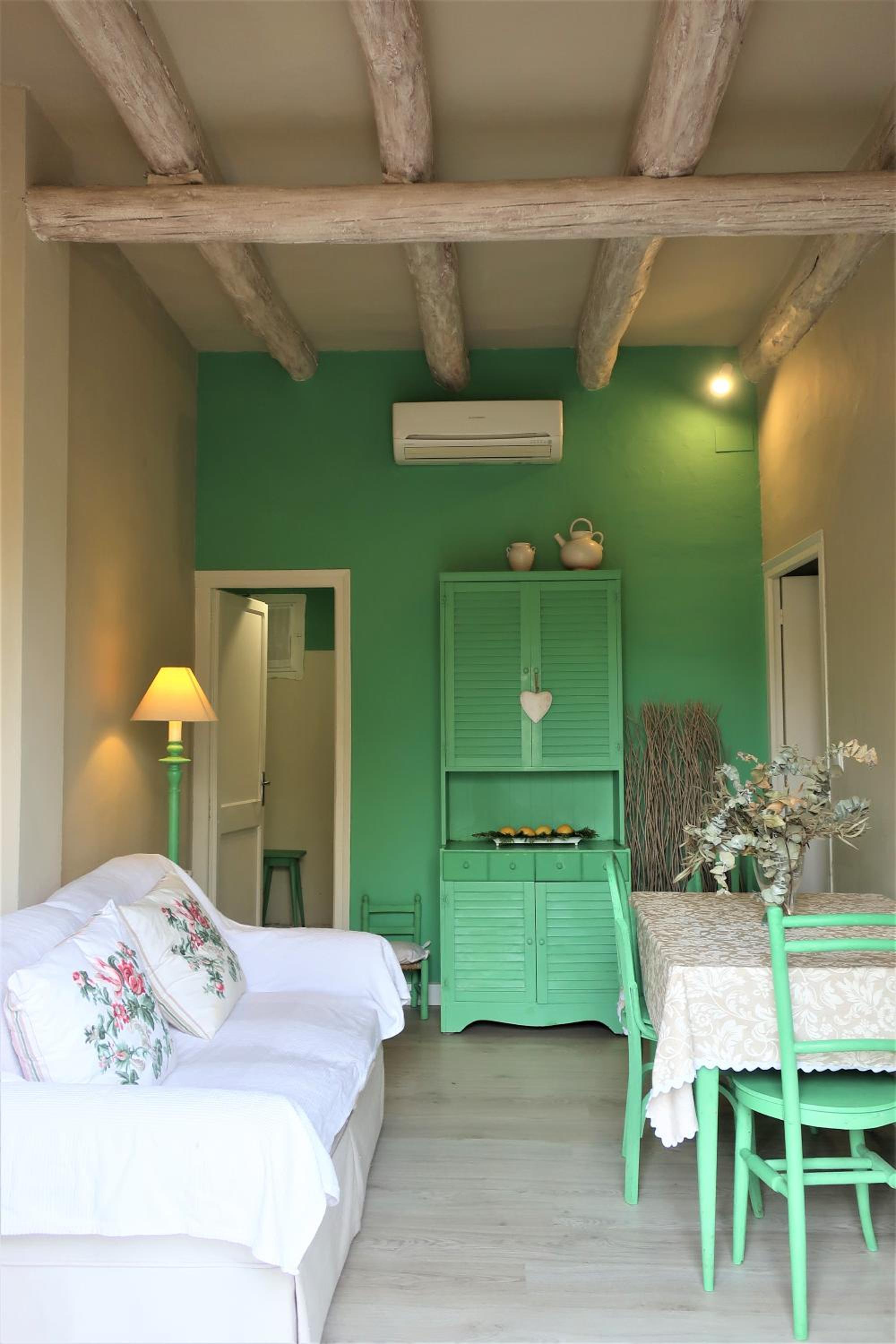 Two-Bedroom Apartment - Photo 19