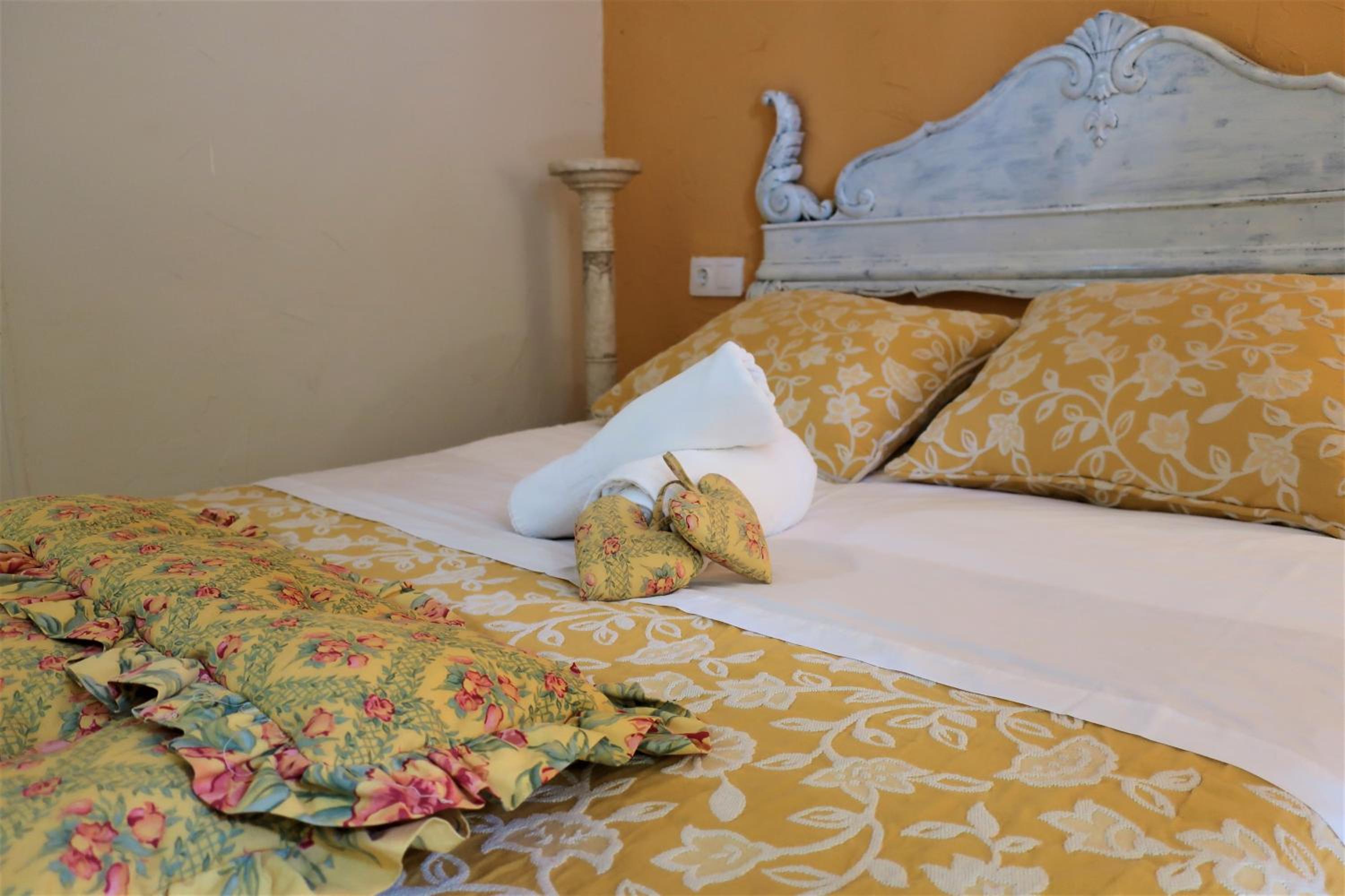 Two-Bedroom Apartment - Photo 8
