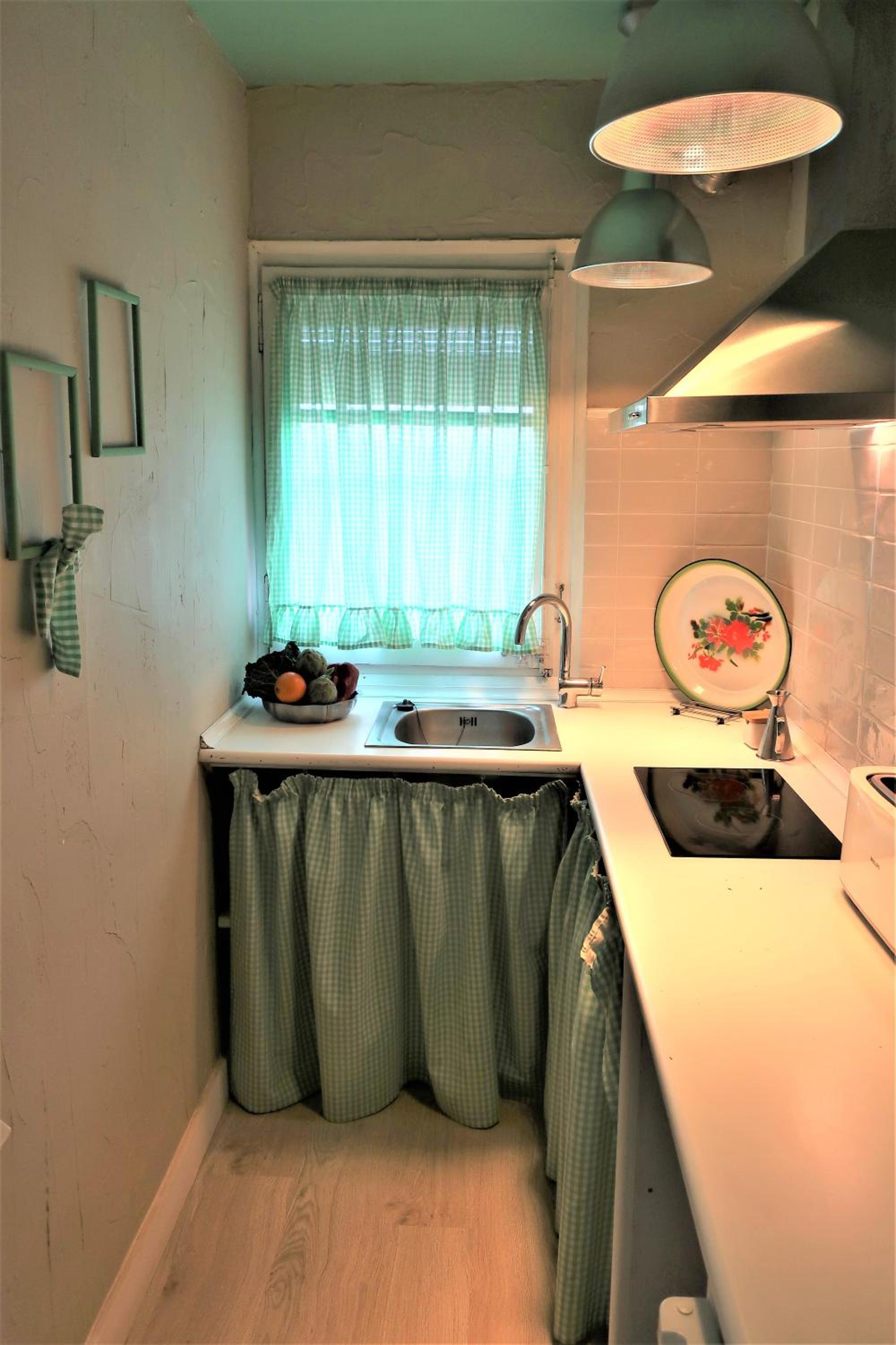 Two-Bedroom Apartment - Photo 18