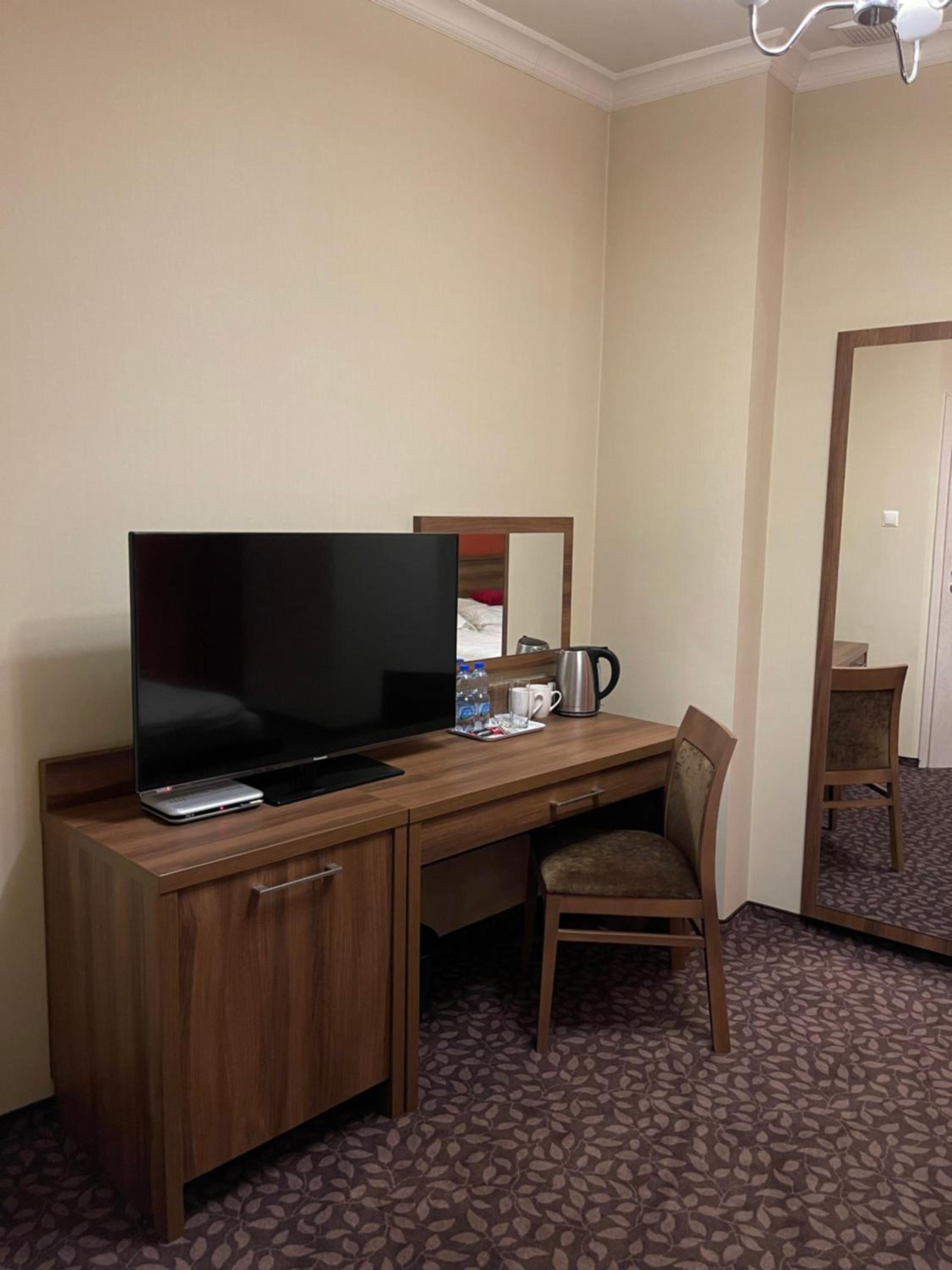 Deluxe Double Room - Photo 8