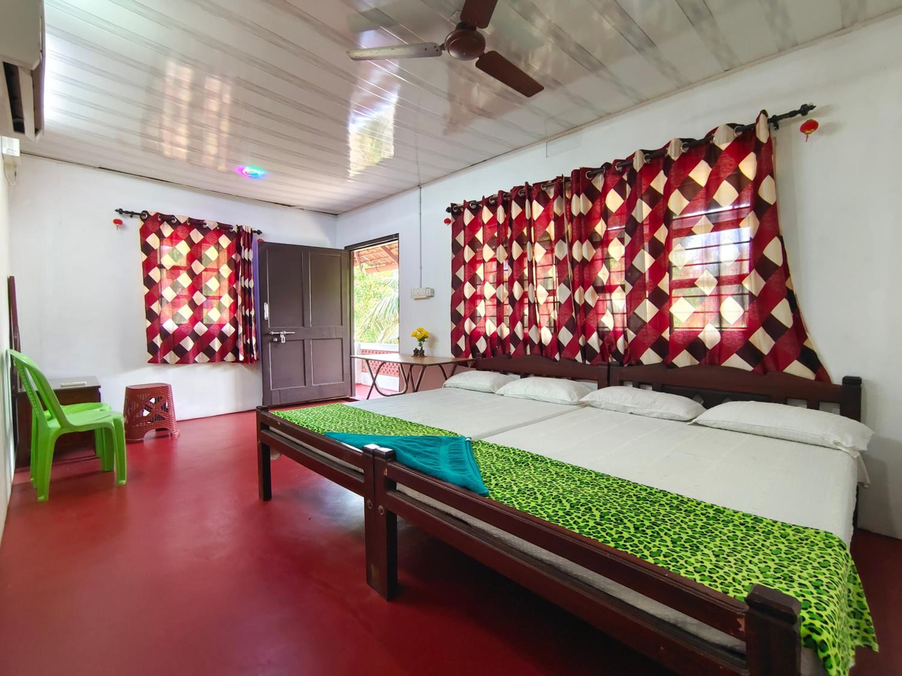 Double or Twin Room with Balcony photo 1